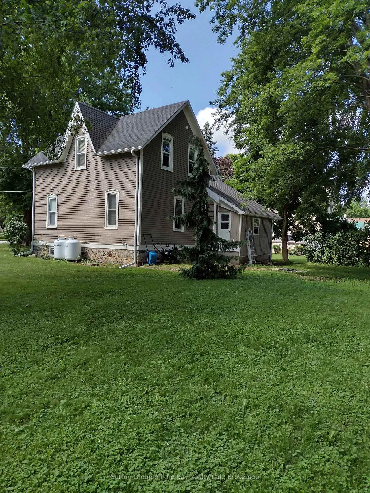 Photo 2 of 168 Cargiill Road, Brockton — HOMEH