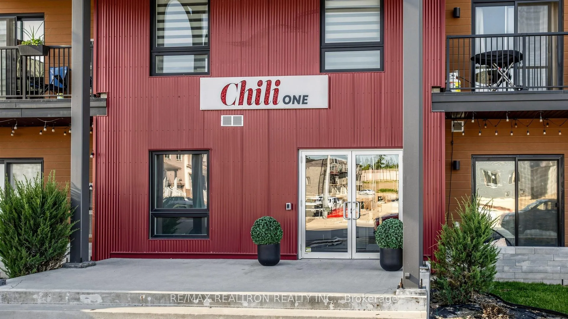 Photo 3 of Unit 408, 10 Culinary Lane, Barrie, Rural Barrie Southeast — HOMEH