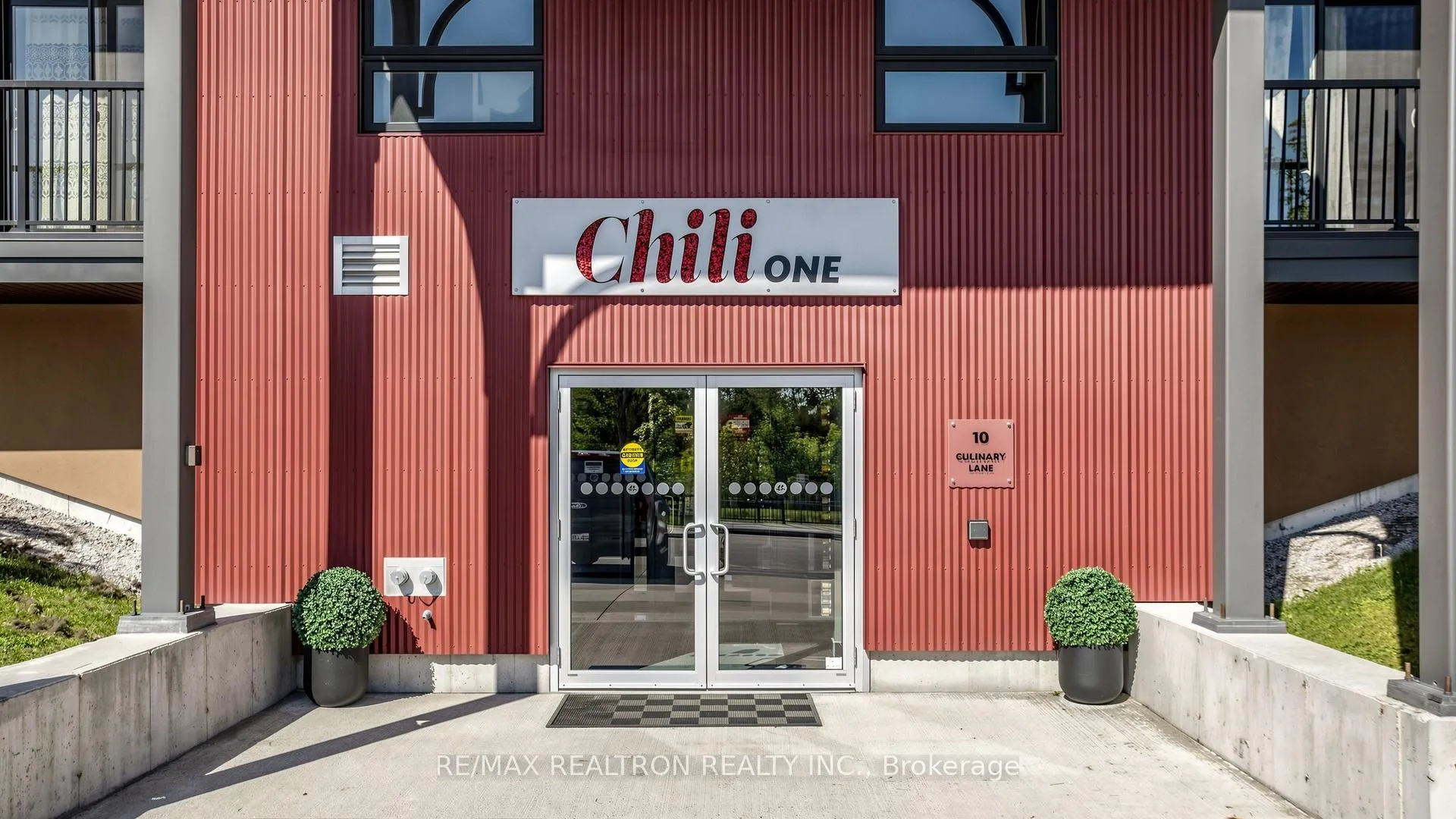 Photo 4 of Unit 408, 10 Culinary Lane, Barrie, Rural Barrie Southeast — HOMEH