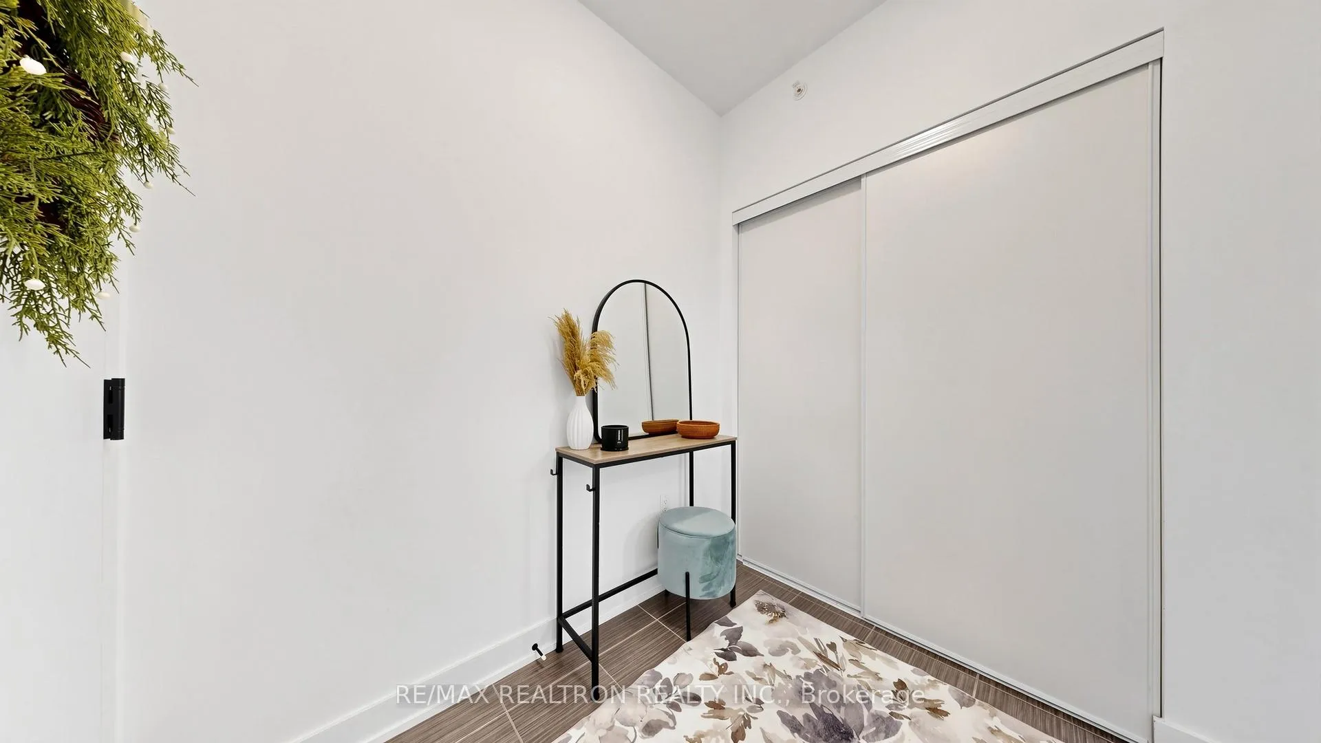 Photo 19 of Unit 408, 10 Culinary Lane, Barrie, Rural Barrie Southeast — HOMEH