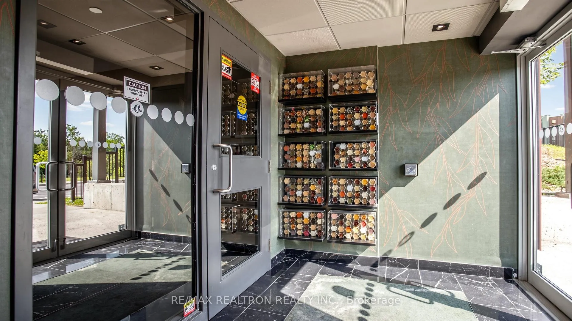 Photo 27 of Unit 408, 10 Culinary Lane, Barrie, Rural Barrie Southeast — HOMEH