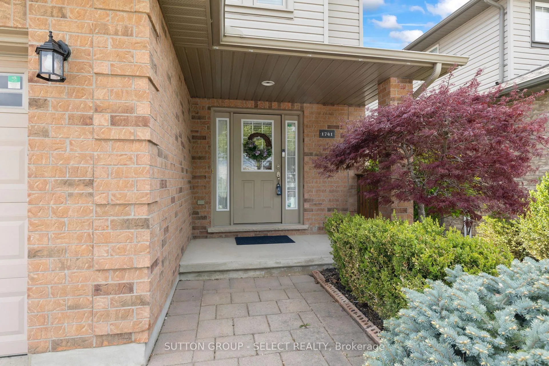 Photo 3 of 1741 Stackhouse Avenue, London, North C — HOMEH