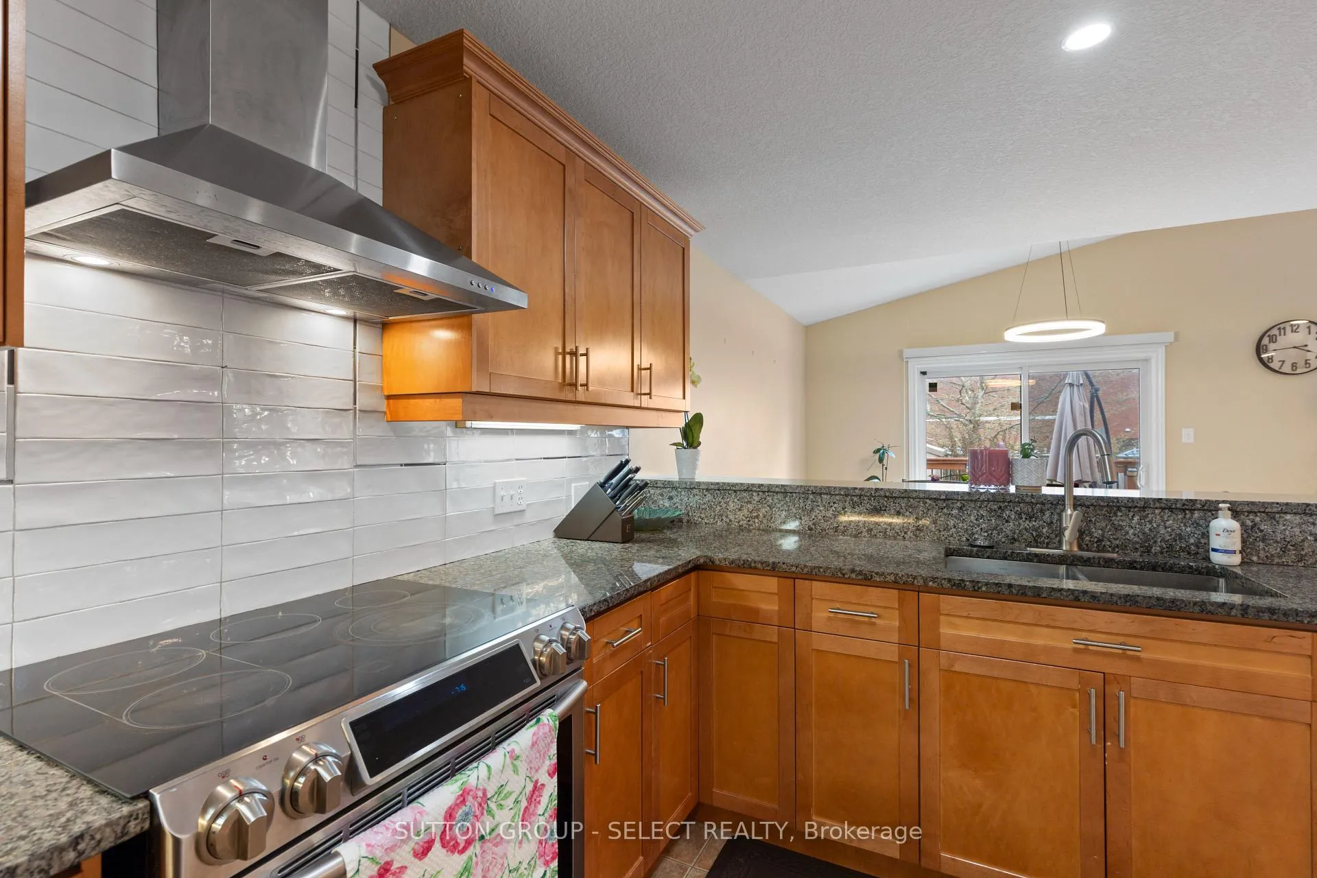 Photo 13 of 1741 Stackhouse Avenue, London, North C — HOMEH