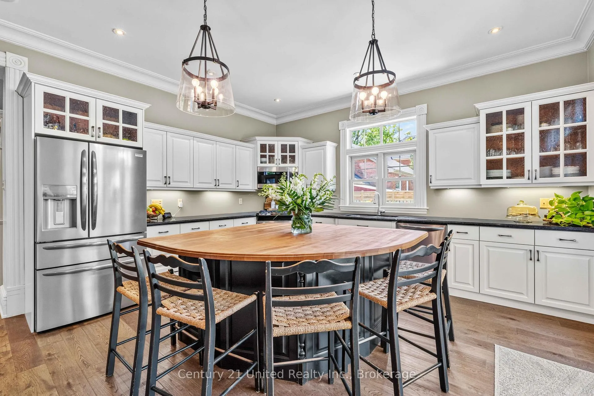 Photo 17 of 186 Aberdeen Avenue, Peterborough, Northcrest Ward 5 — HOMEH