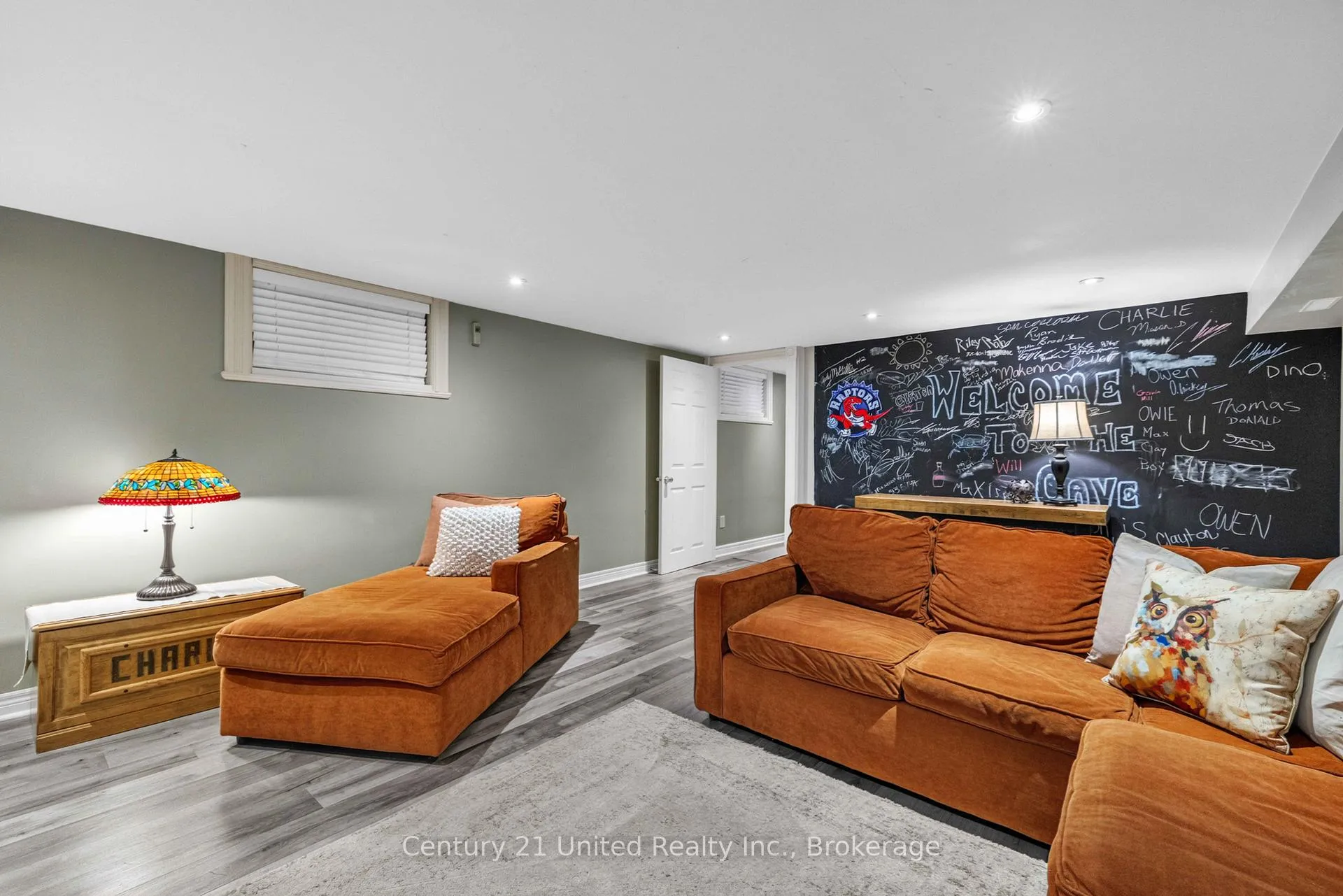 Photo 36 of 186 Aberdeen Avenue, Peterborough, Northcrest Ward 5 — HOMEH