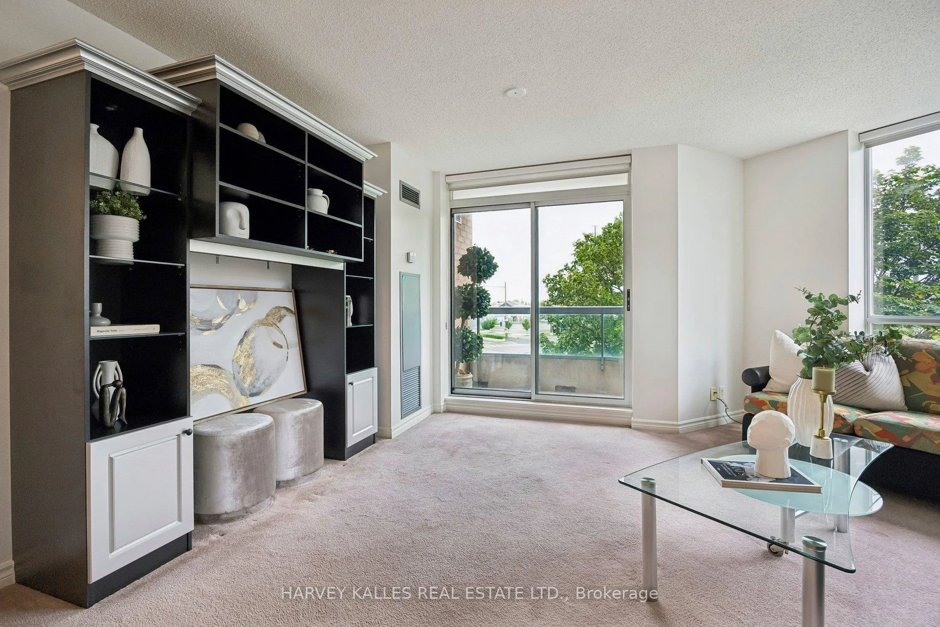 Photo 11 of Unit 302, 745 New Westminster Drive, Vaughan, Brownridge — HOMEH