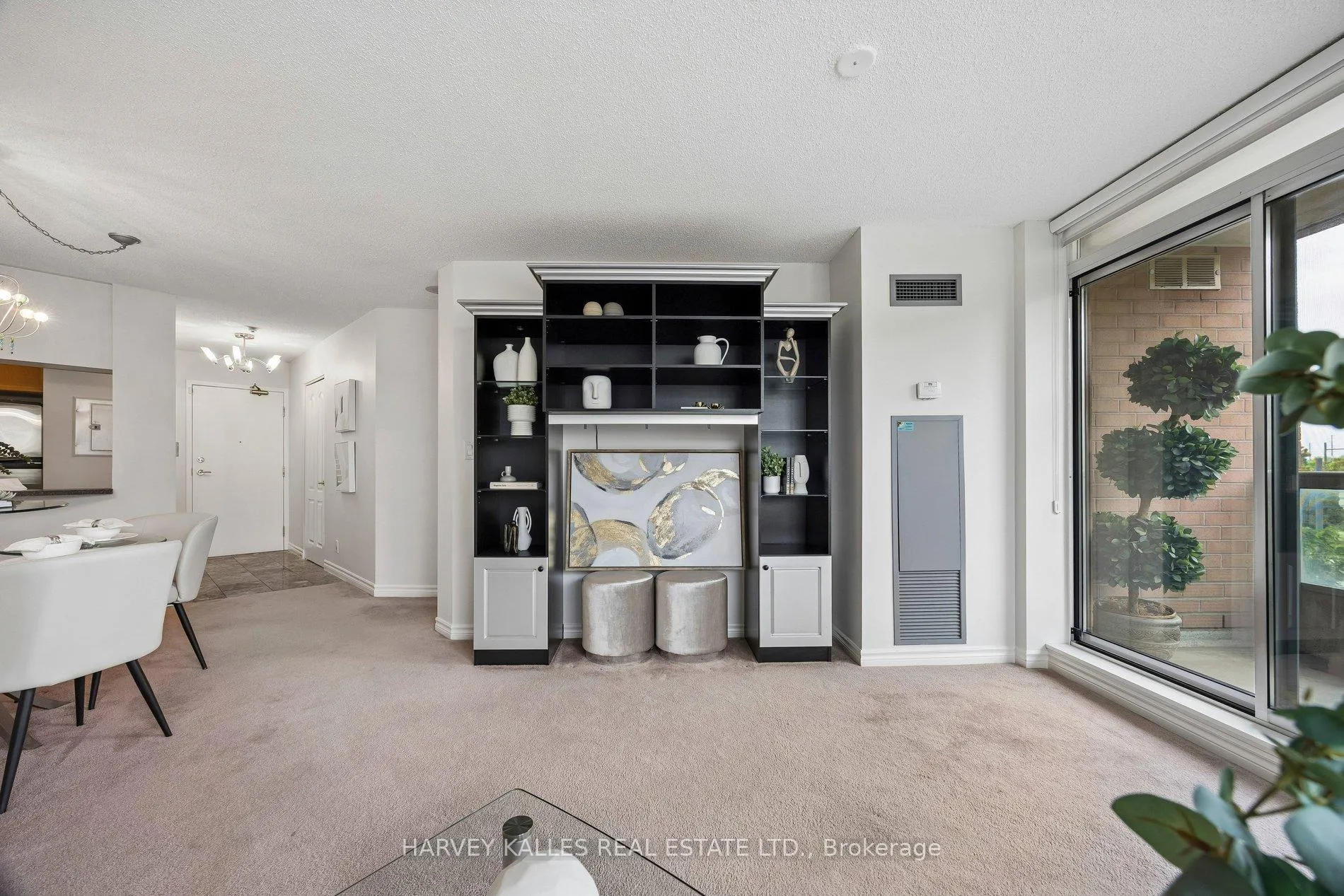 Photo 12 of Unit 302, 745 New Westminster Drive, Vaughan, Brownridge — HOMEH