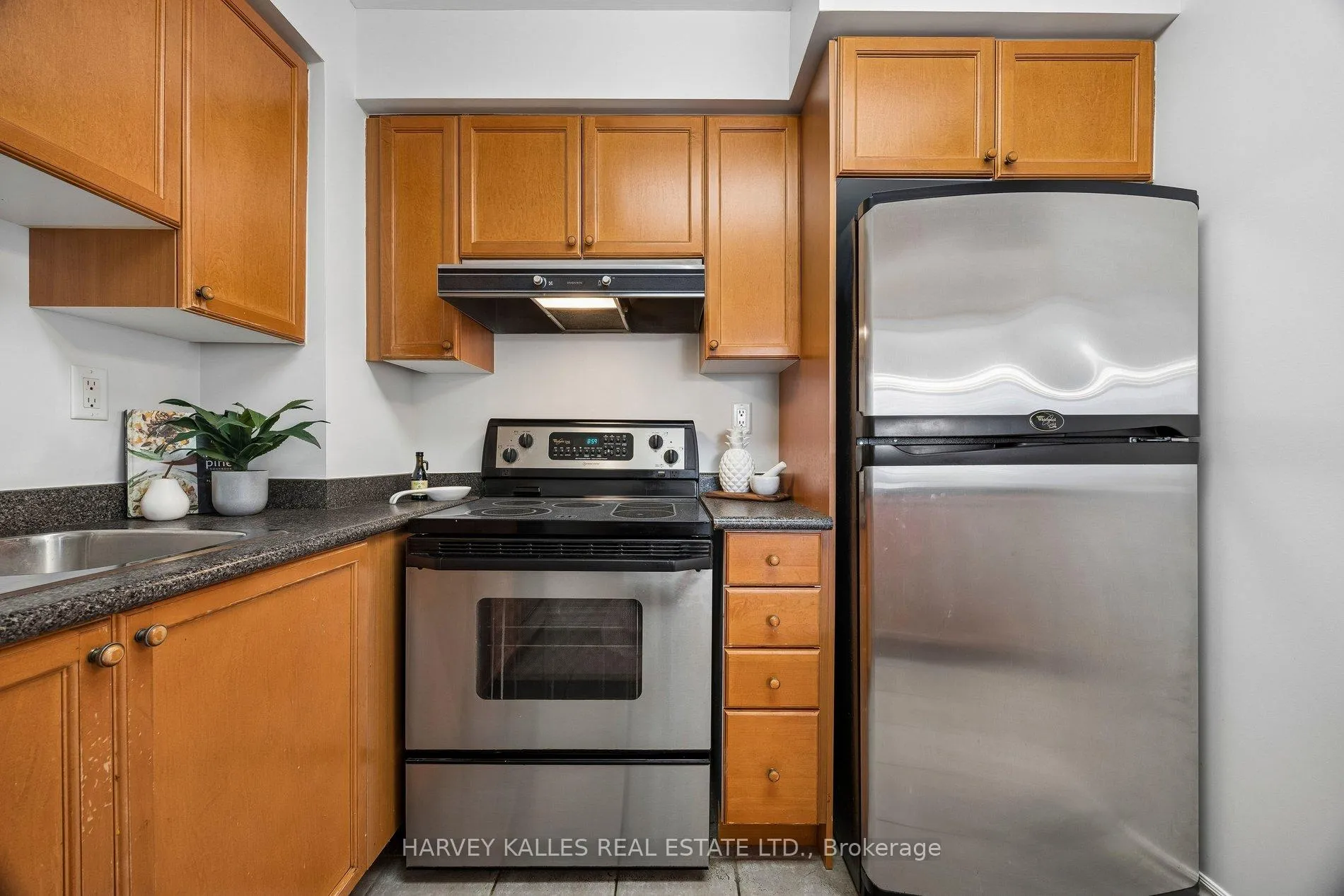 Photo 20 of Unit 302, 745 New Westminster Drive, Vaughan, Brownridge — HOMEH