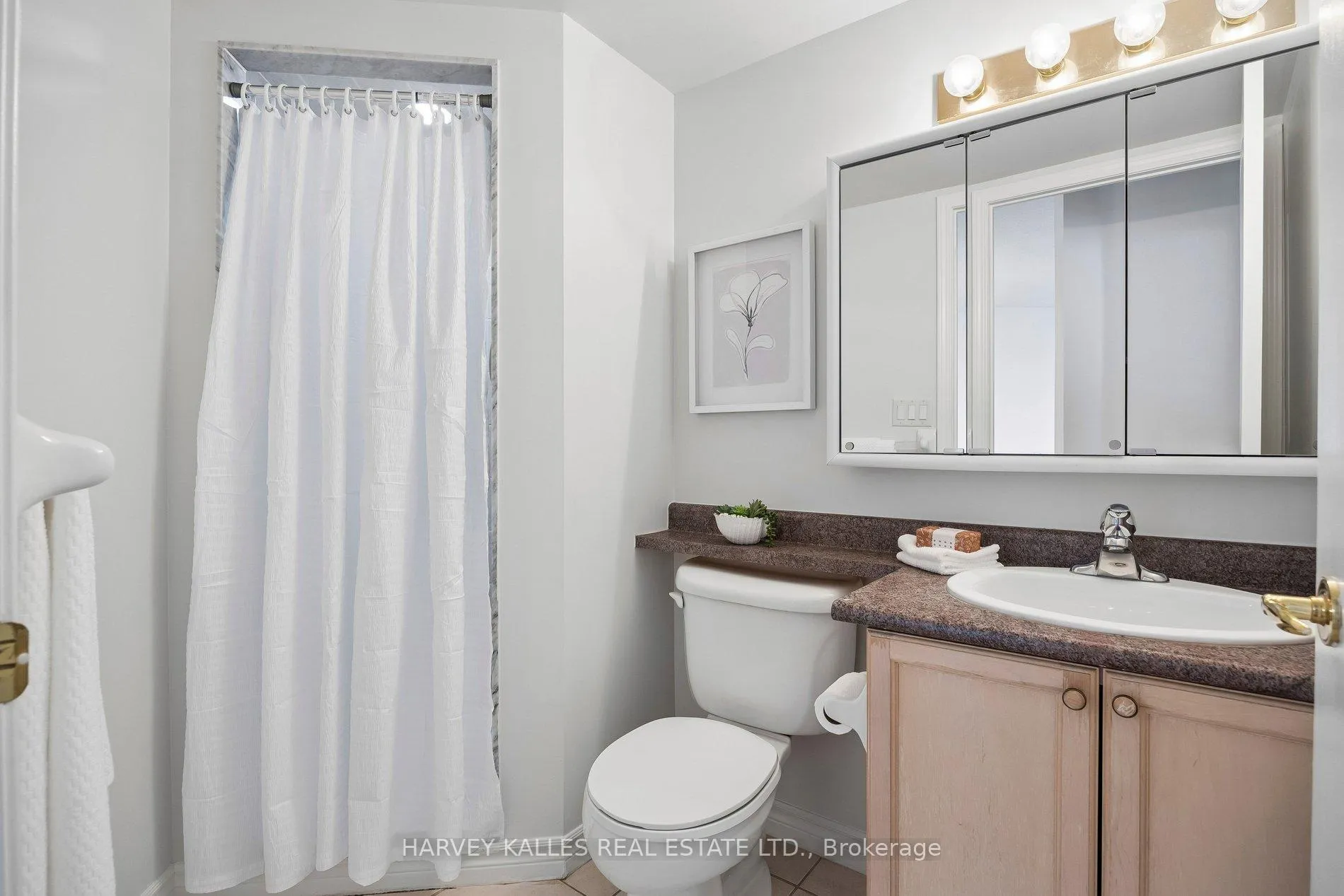 Photo 31 of Unit 302, 745 New Westminster Drive, Vaughan, Brownridge — HOMEH