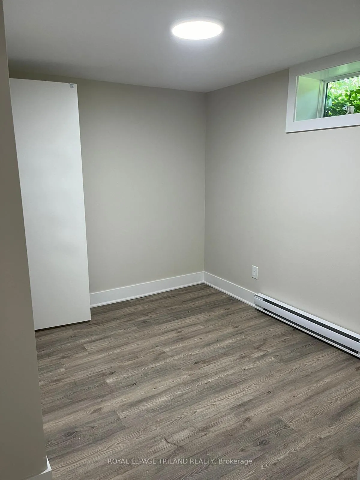 Photo 4 of Unit BASEMENT, 130 Nicholas Crescent, London, South X — HOMEH