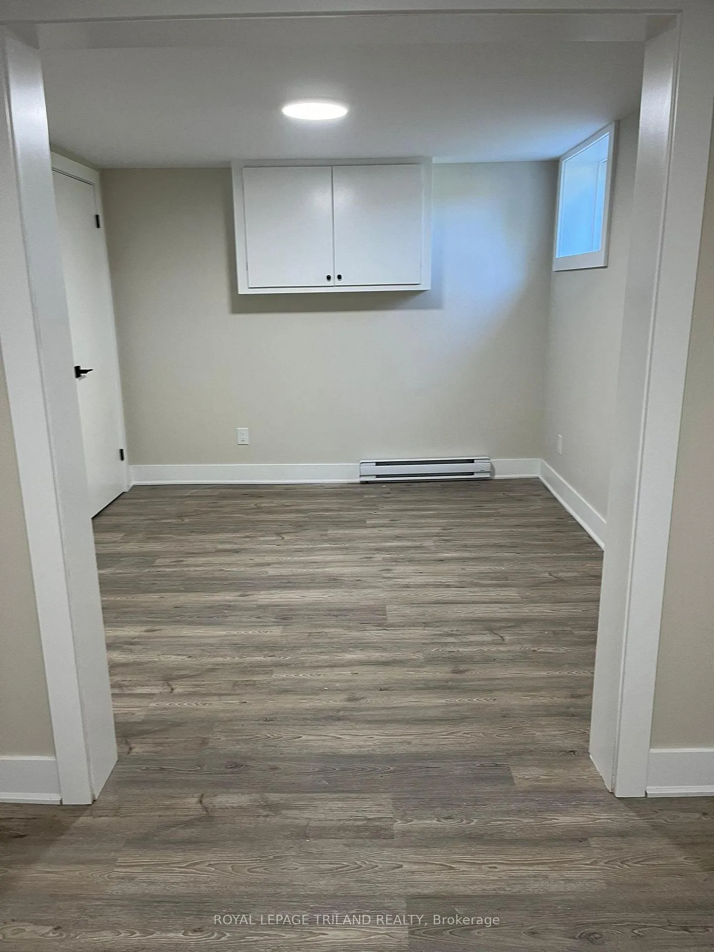 Photo 5 of Unit BASEMENT, 130 Nicholas Crescent, London, South X — HOMEH