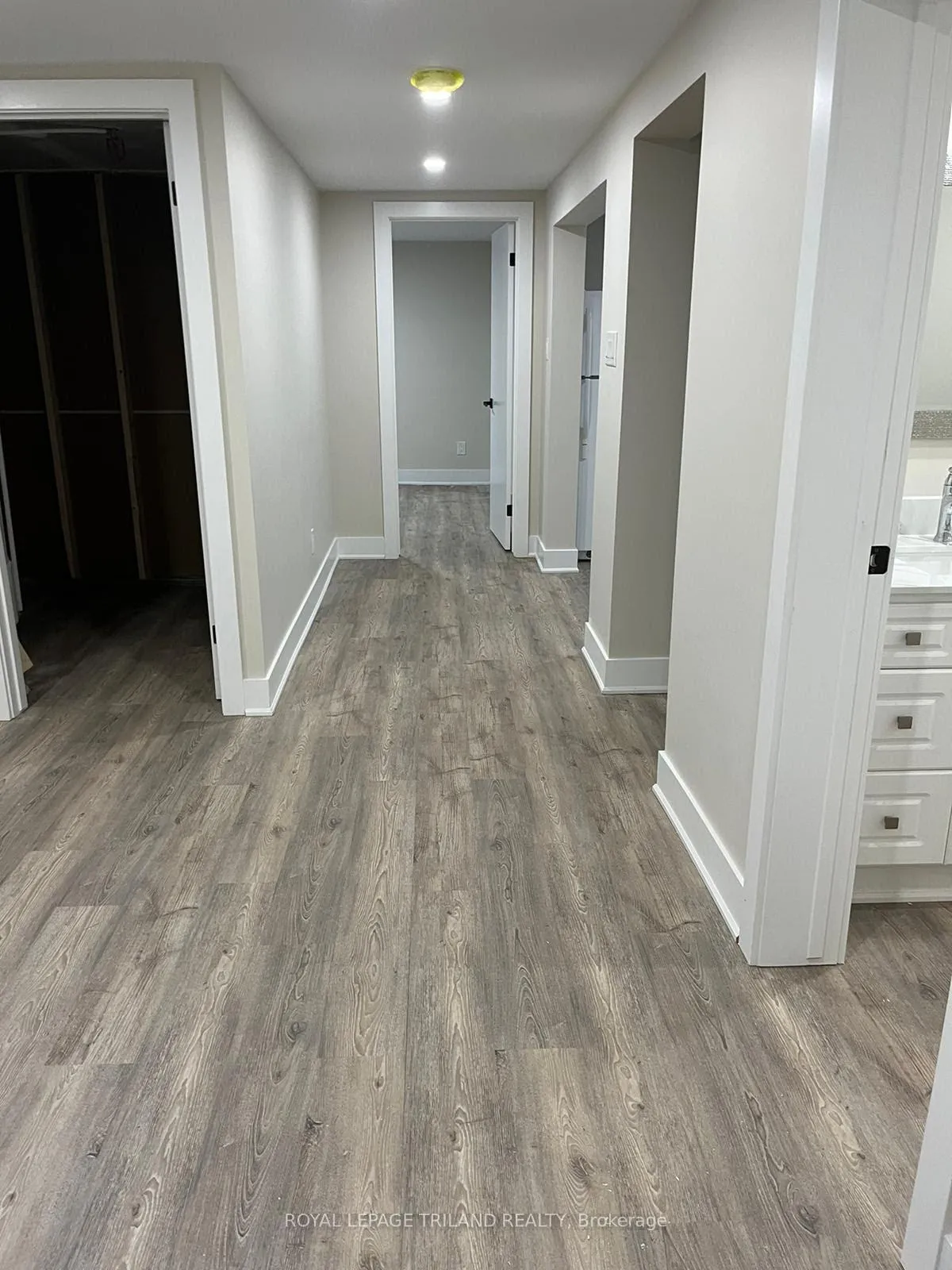 Photo 6 of Unit BASEMENT, 130 Nicholas Crescent, London, South X — HOMEH
