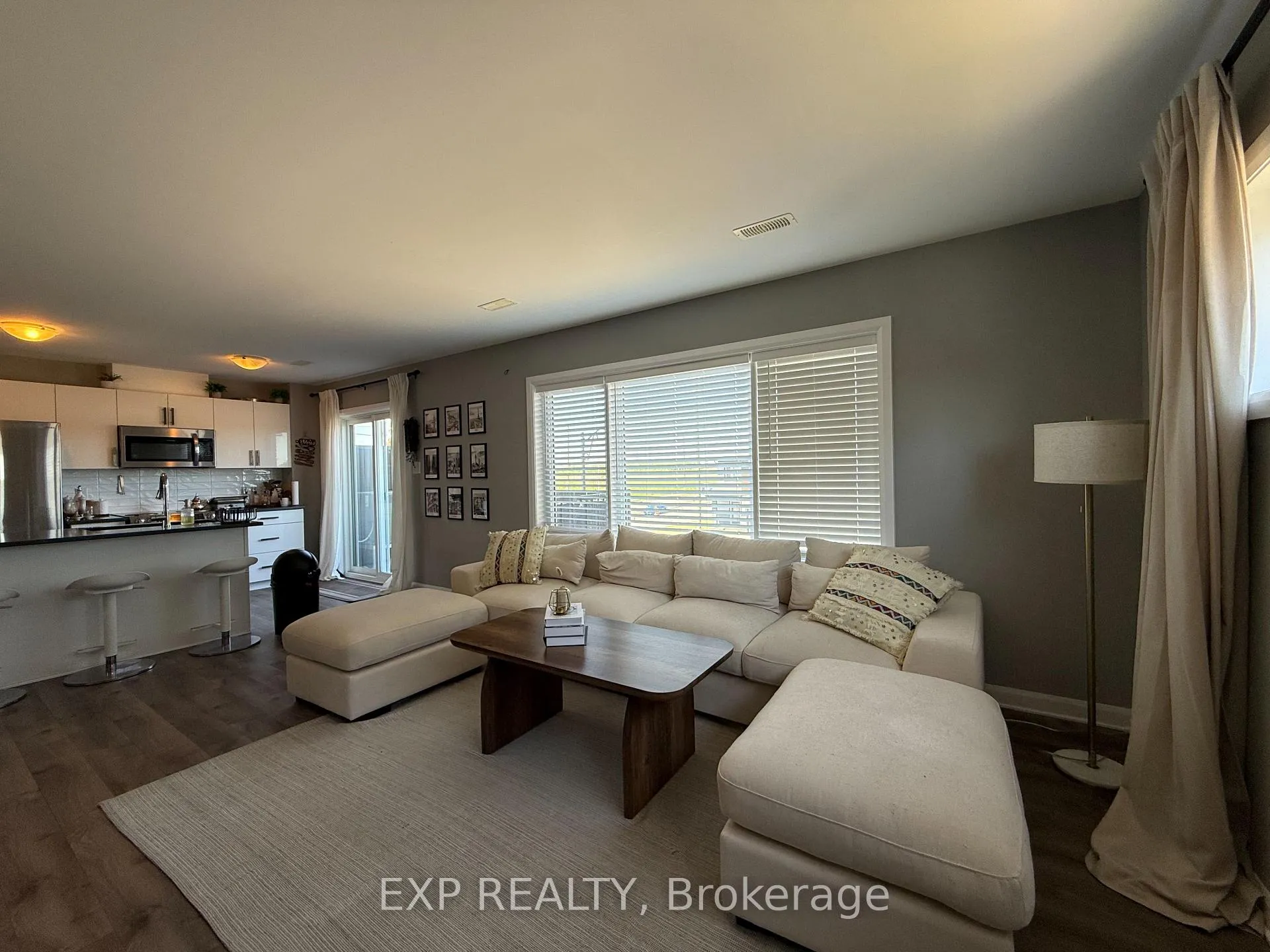 Photo 5 of Unit B, 512 Decoeur Drive, Ottawa, Avalon West — HOMEH
