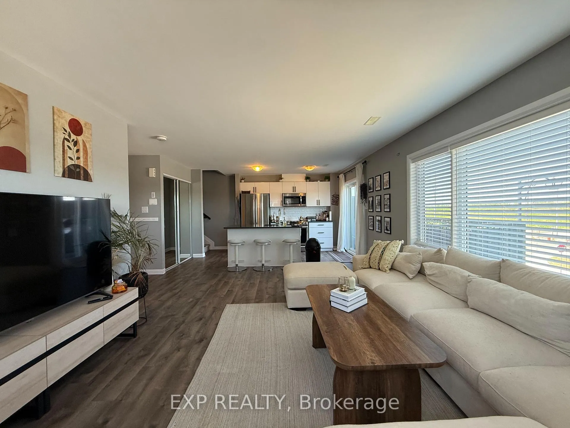 Photo 6 of Unit B, 512 Decoeur Drive, Ottawa, Avalon West — HOMEH