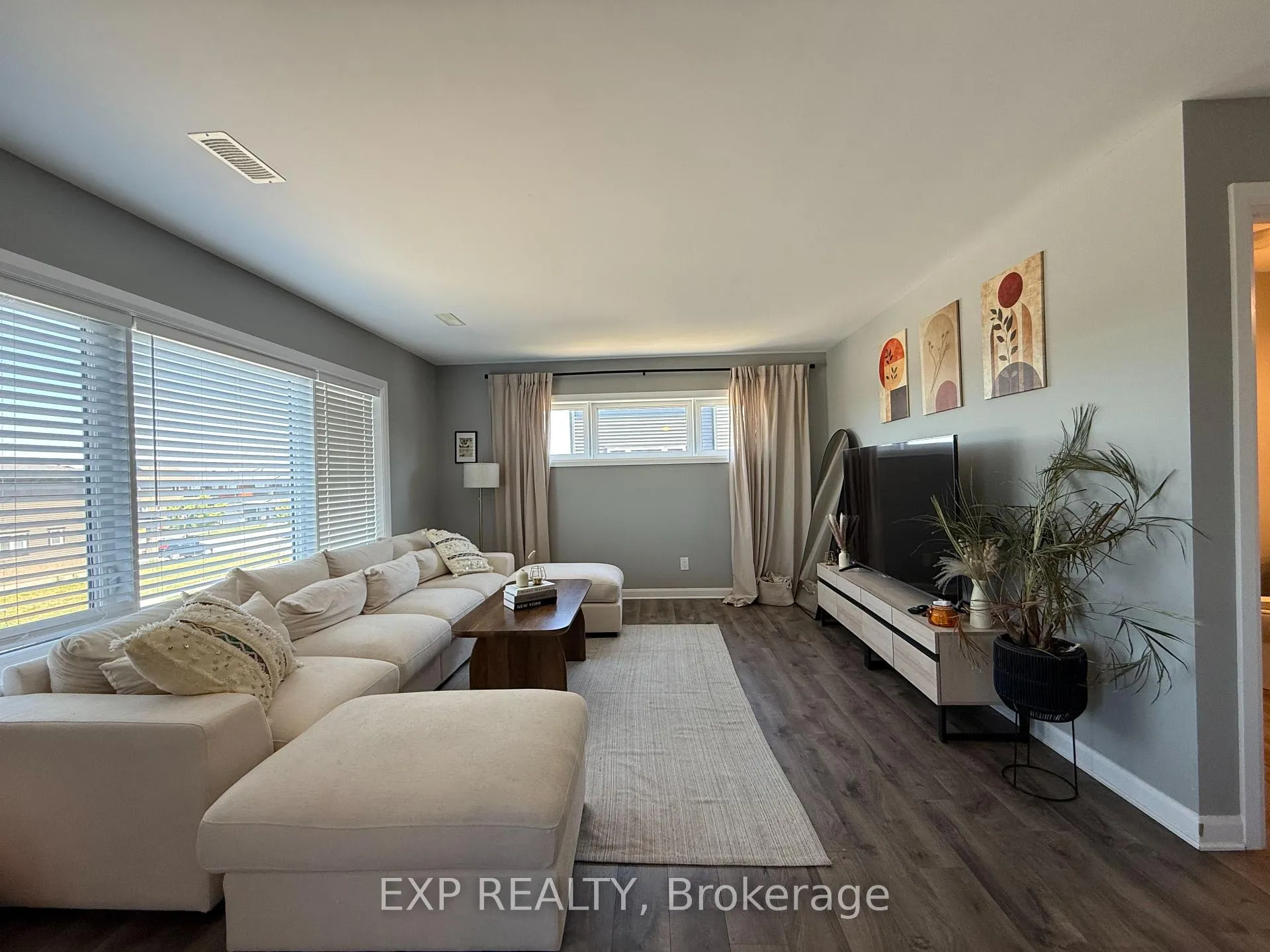 Photo 7 of Unit B, 512 Decoeur Drive, Ottawa, Avalon West — HOMEH