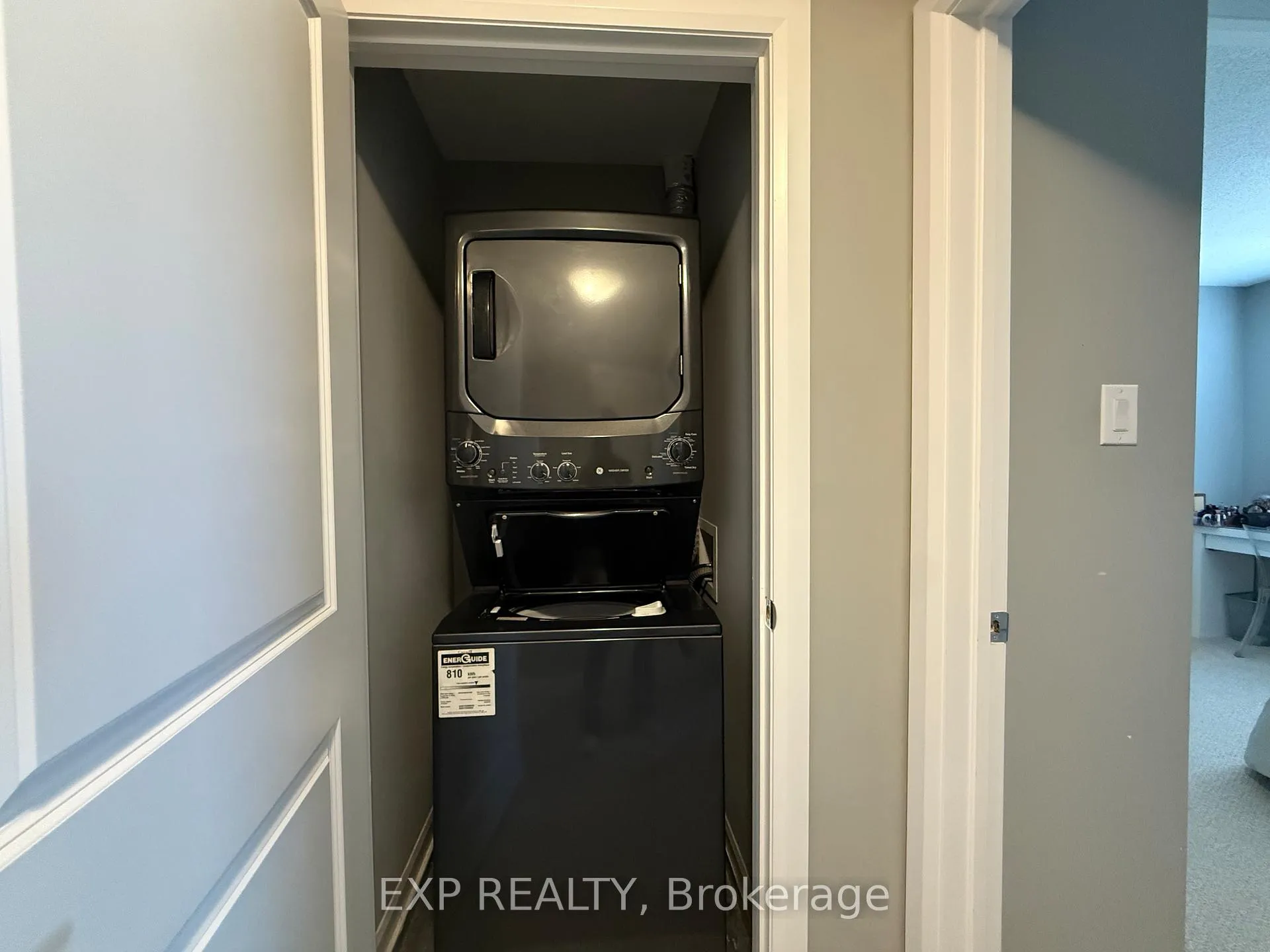 Photo 15 of Unit B, 512 Decoeur Drive, Ottawa, Avalon West — HOMEH