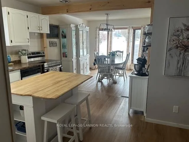 Photo 6 of 432 Gemstone Drive, Thunder Bay, Dawson Heights — HOMEH