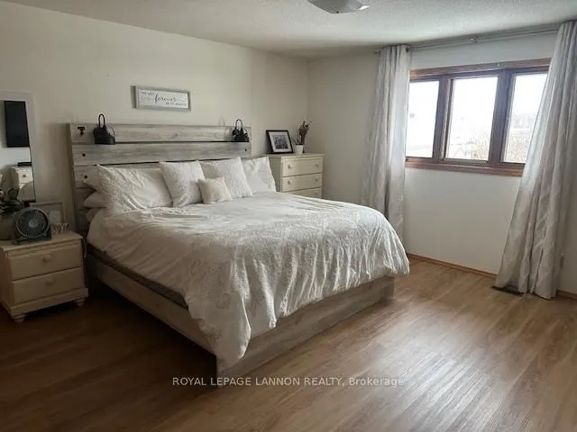 Photo 7 of 432 Gemstone Drive, Thunder Bay, Dawson Heights — HOMEH