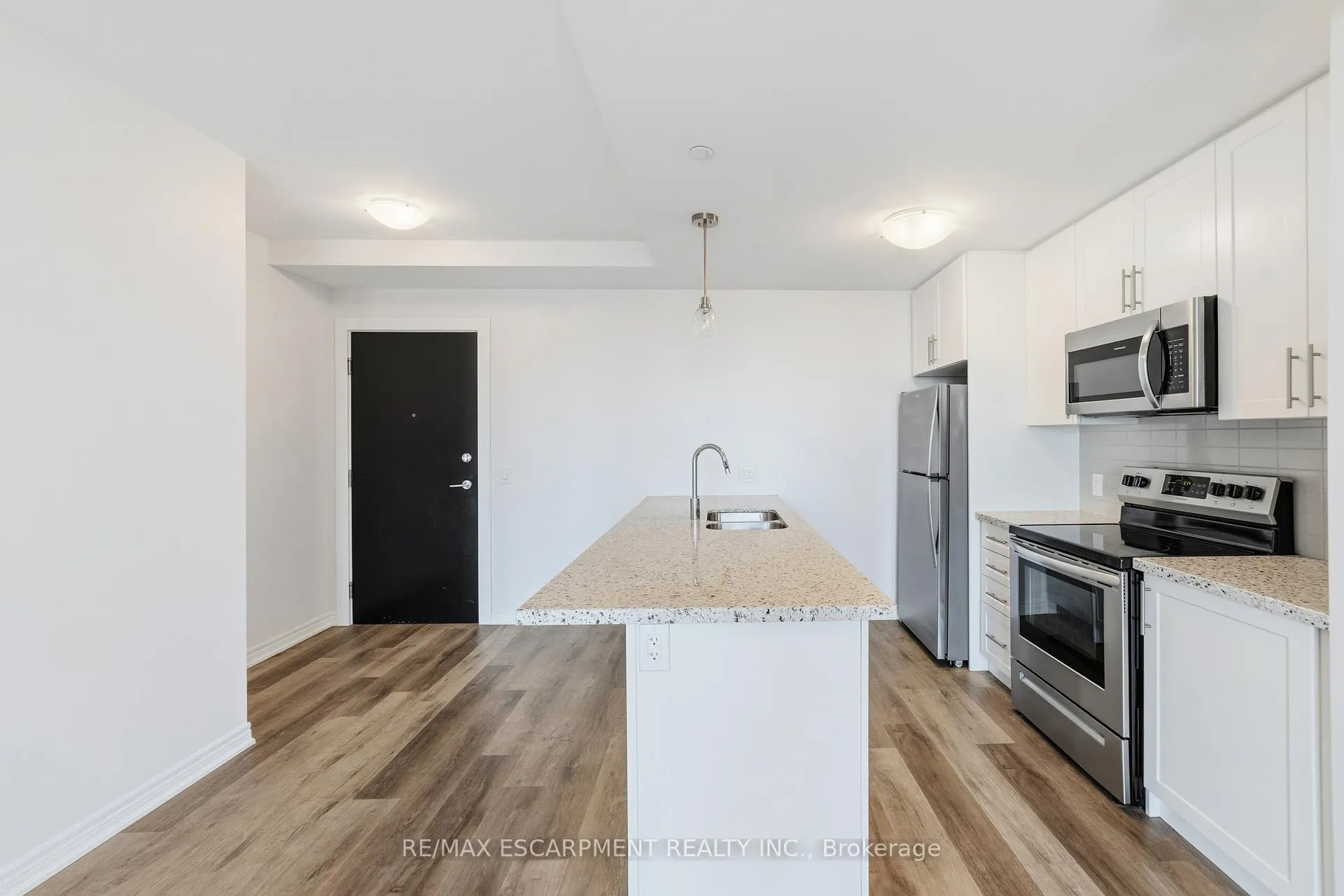 Photo 2 of Unit 302, 2750 King Street E, Hamilton, Gershome — HOMEH