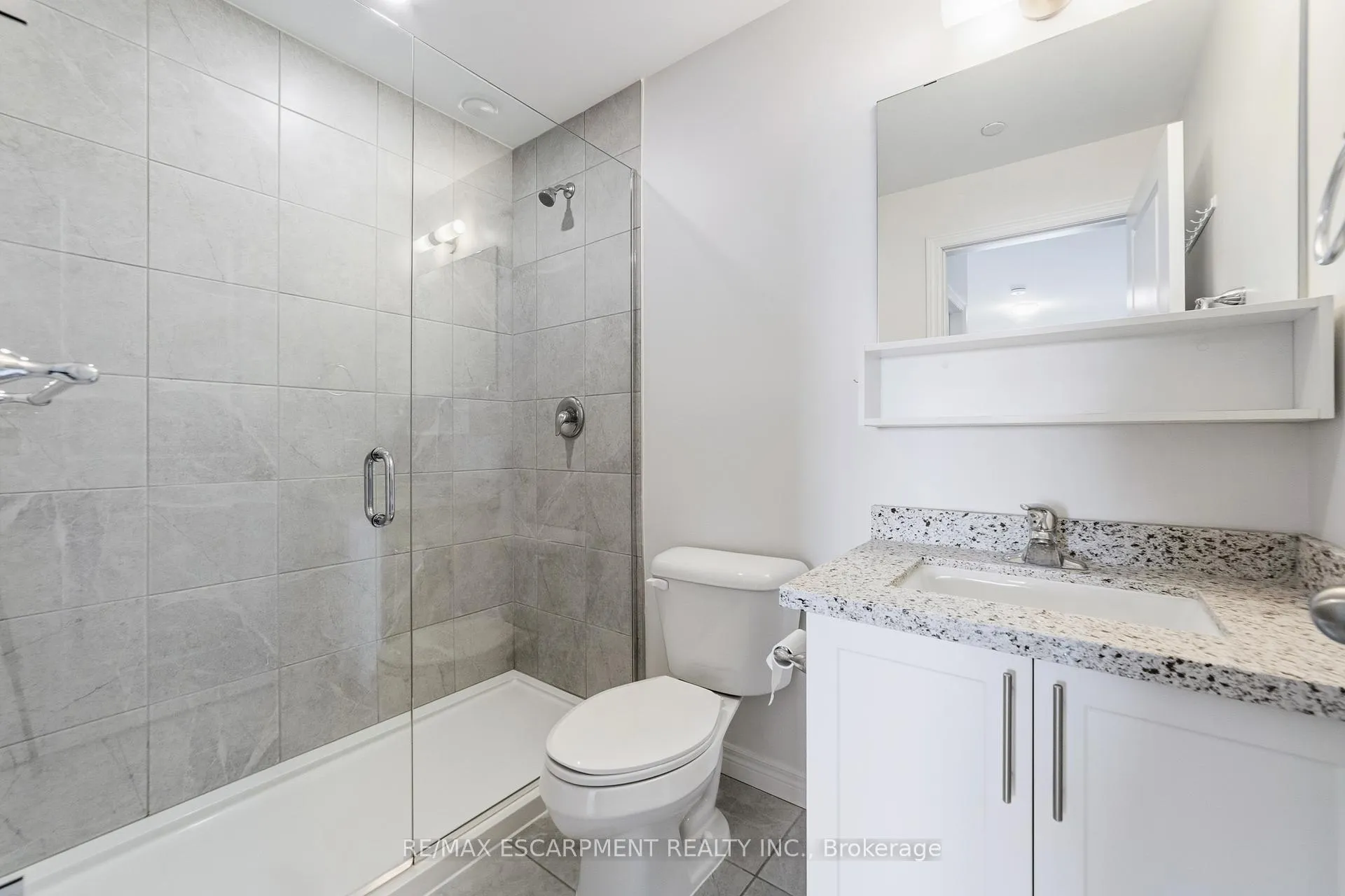 Photo 10 of Unit 302, 2750 King Street E, Hamilton, Gershome — HOMEH