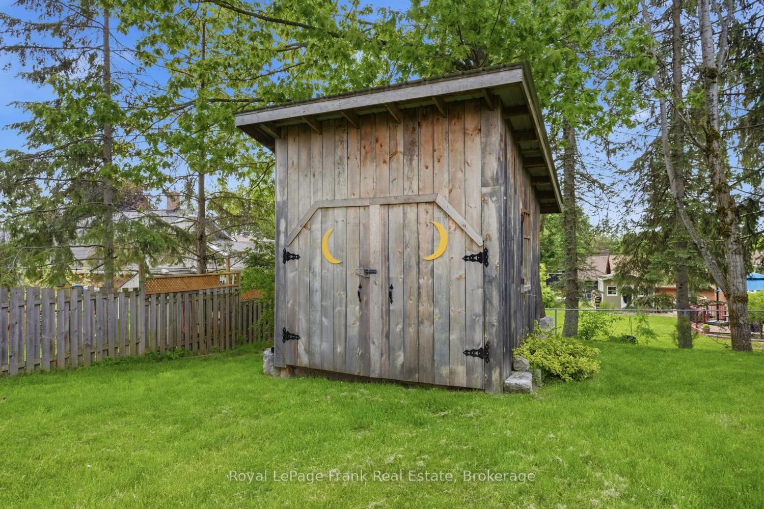 Photo 35 of 93 Reid Street, Kawartha Lakes, Bobcaygeon — HOMEH