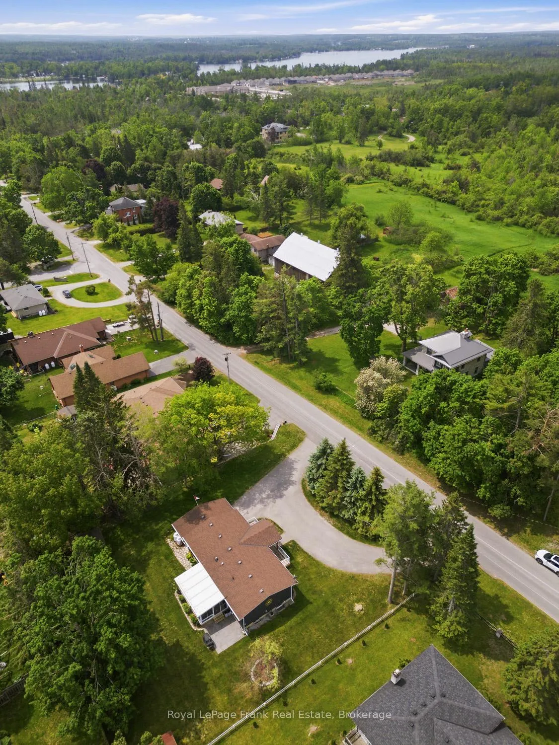 Photo 36 of 93 Reid Street, Kawartha Lakes, Bobcaygeon — HOMEH