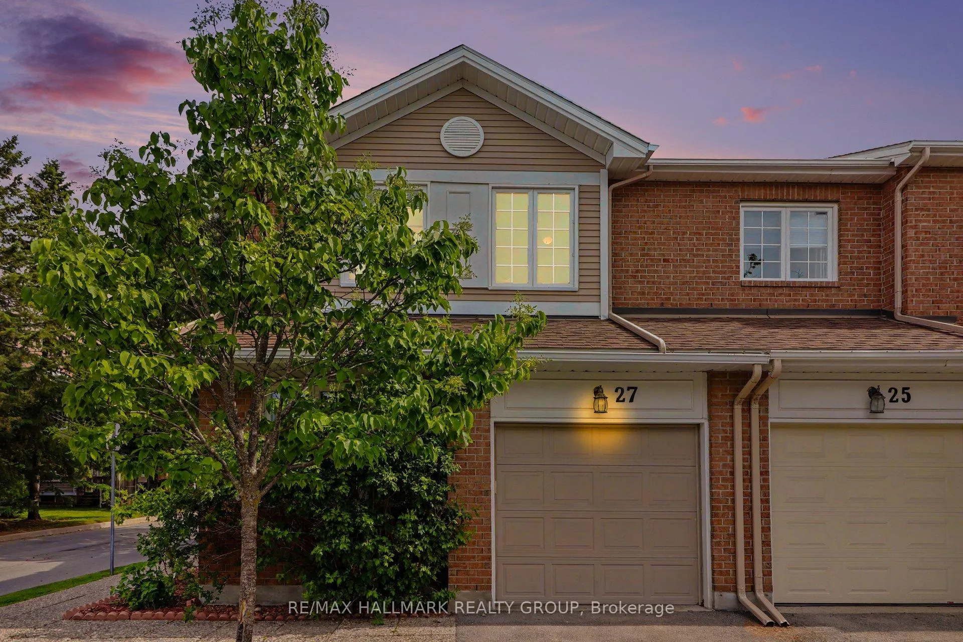 Photo 2 of 27 Sandcliffe Terrace, Ottawa, Centrepointe — HOMEH