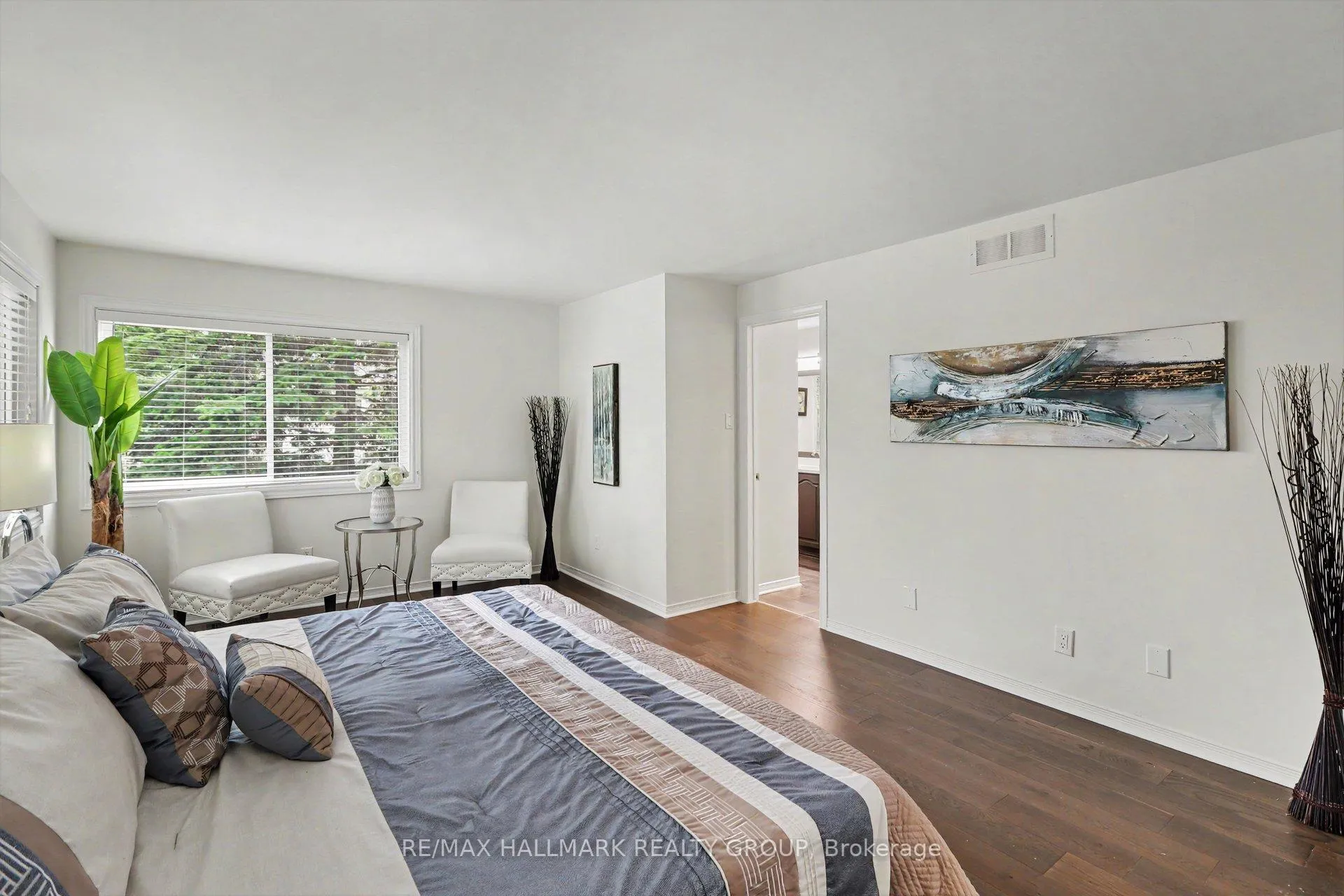 Photo 18 of 27 Sandcliffe Terrace, Ottawa, Centrepointe — HOMEH