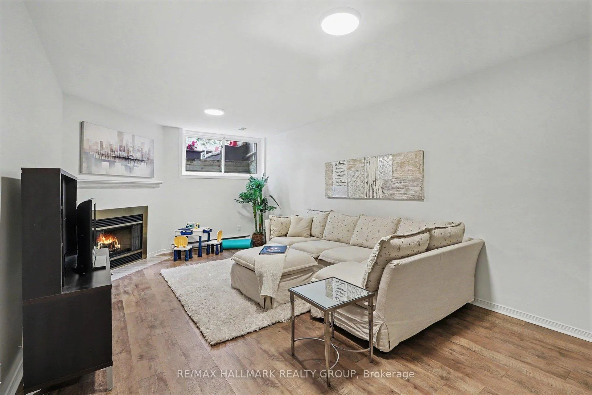 Photo 27 of 27 Sandcliffe Terrace, Ottawa, Centrepointe — HOMEH