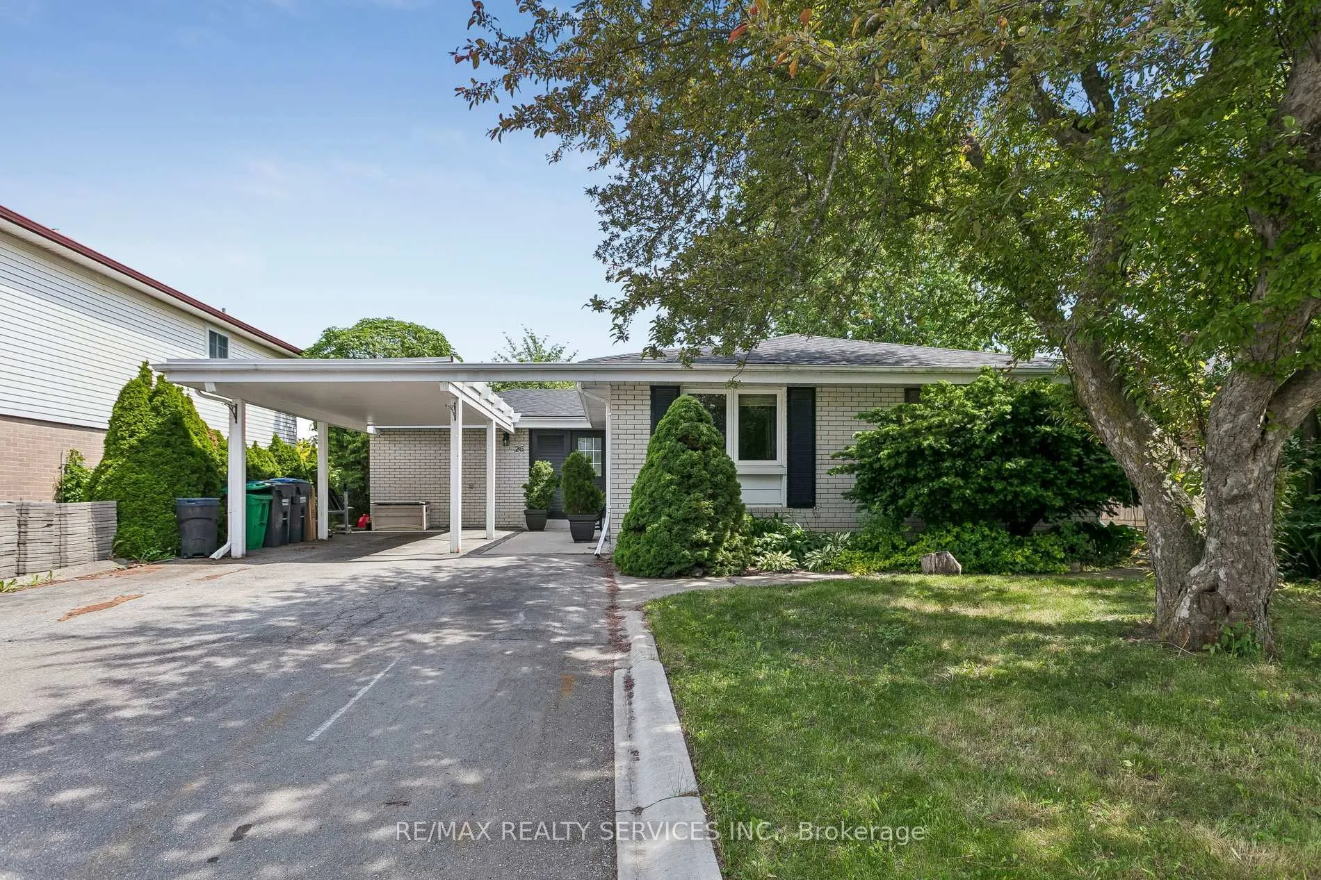 Photo 1 of 26 Watson Crescent, Brampton, Brampton East — HOMEH