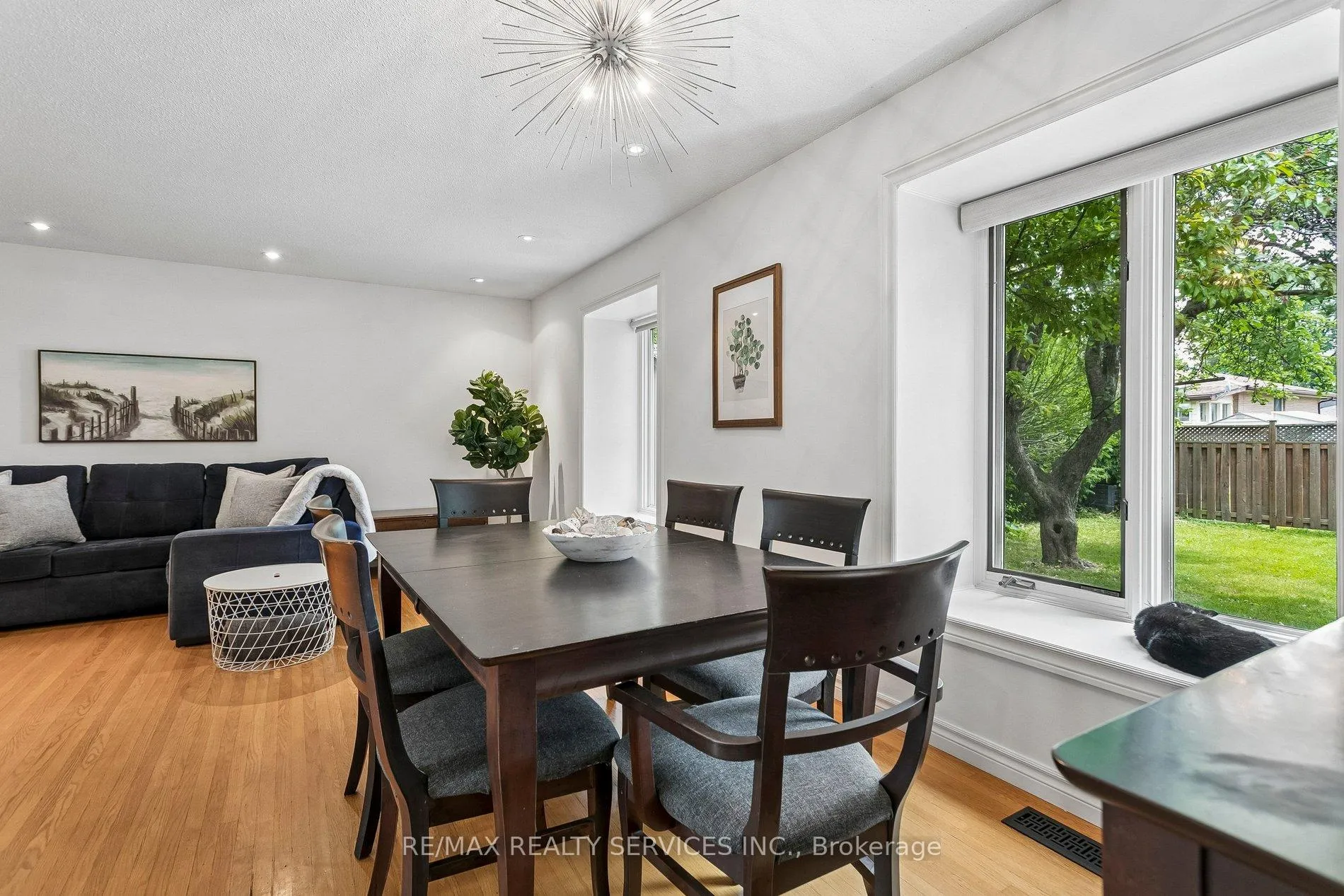 Photo 6 of 26 Watson Crescent, Brampton, Brampton East — HOMEH