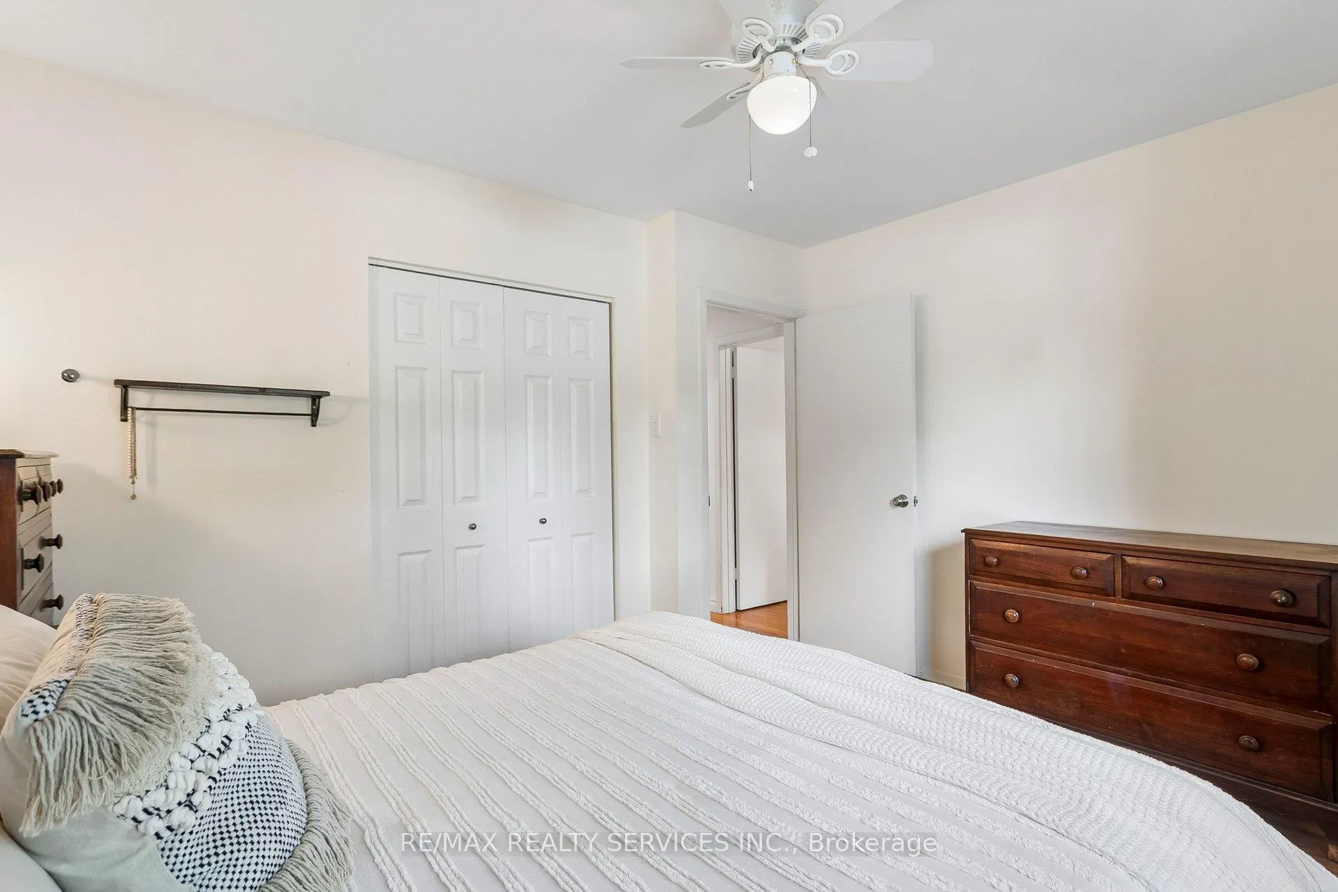 Photo 20 of 26 Watson Crescent, Brampton, Brampton East — HOMEH