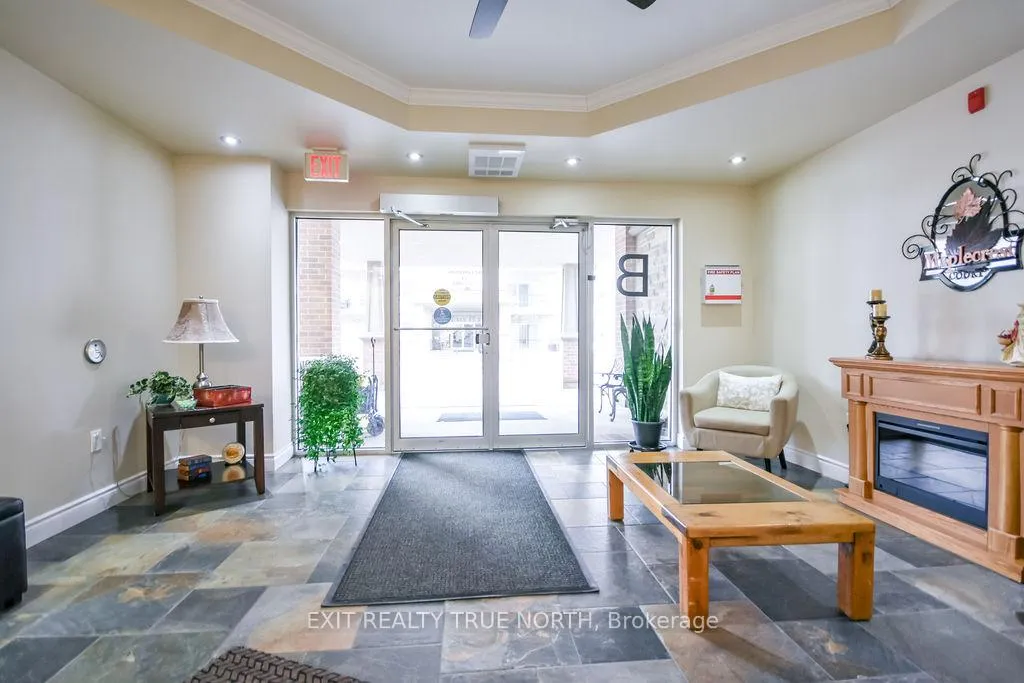 Photo 2 of Unit 204, 19B Yonge Street N, Springwater, Elmvale — HOMEH