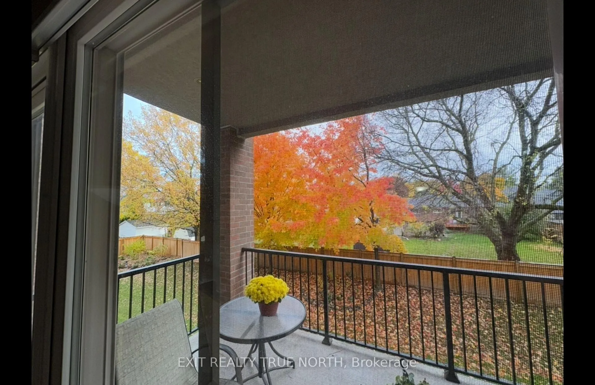 Photo 14 of Unit 204, 19B Yonge Street N, Springwater, Elmvale — HOMEH