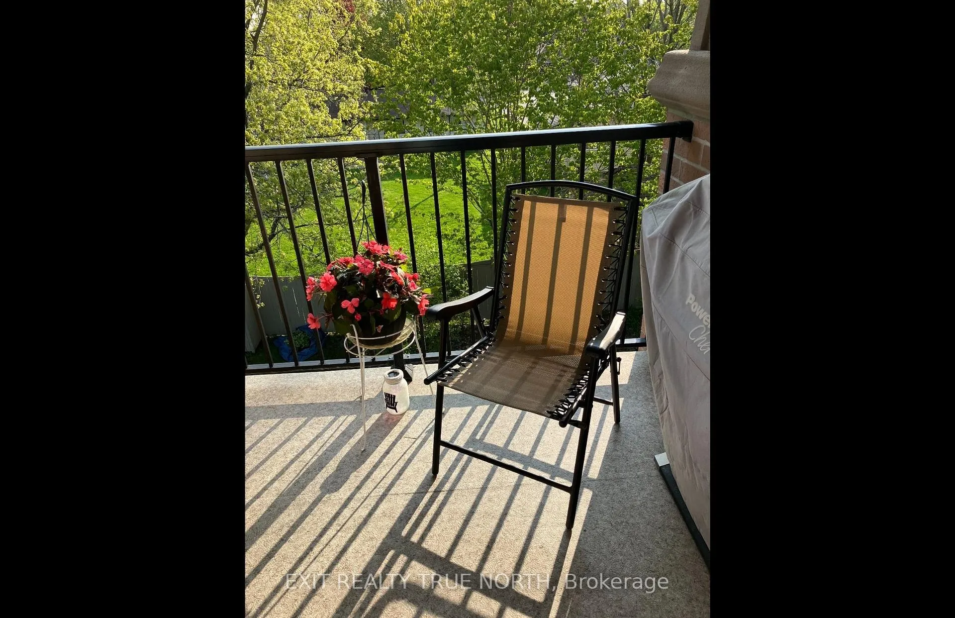 Photo 16 of Unit 204, 19B Yonge Street N, Springwater, Elmvale — HOMEH