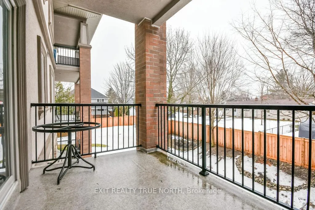 Photo 18 of Unit 204, 19B Yonge Street N, Springwater, Elmvale — HOMEH
