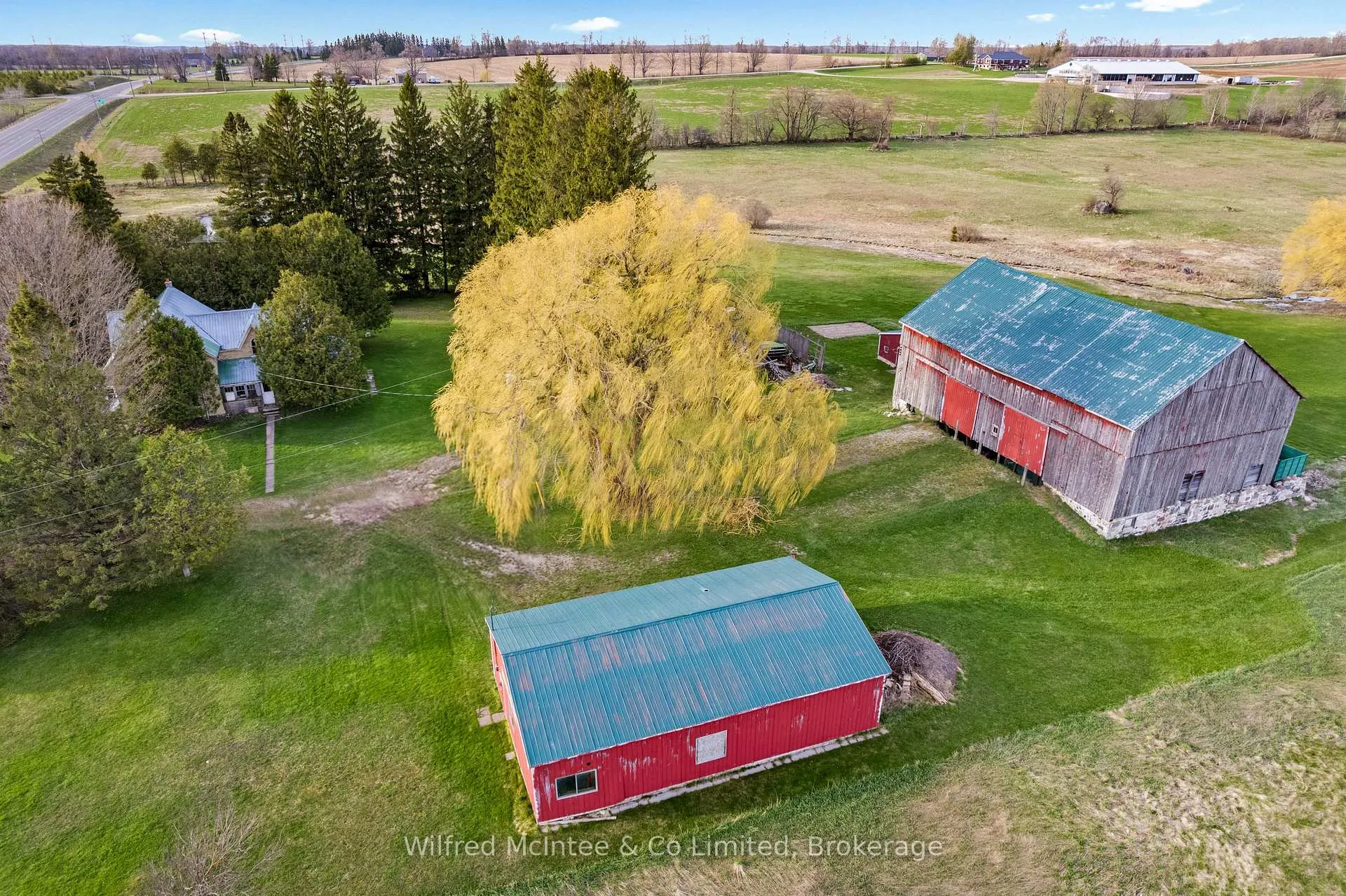 Photo 2 of 312513 Hwy 6, Southgate — HOMEH