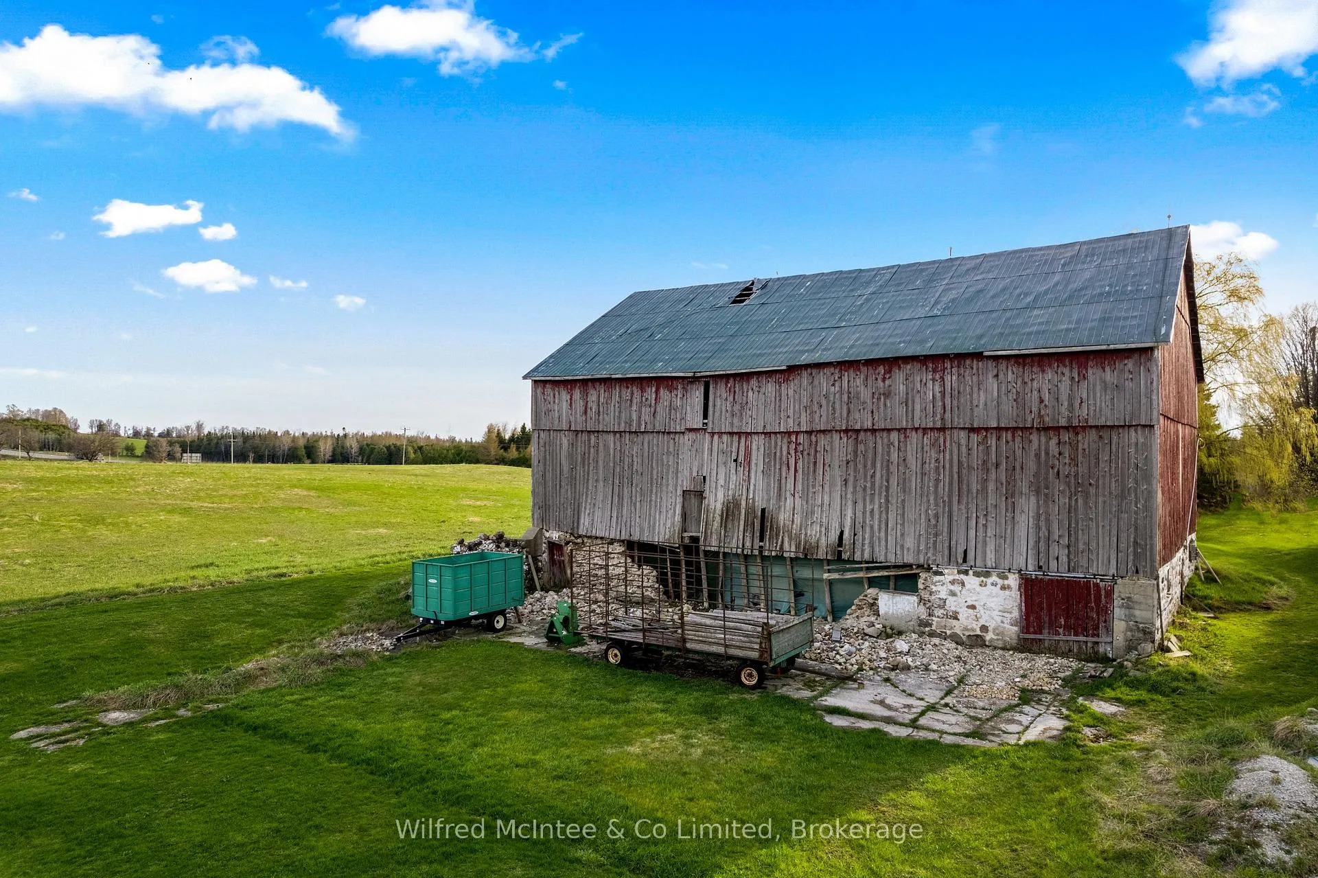 Photo 7 of 312513 Hwy 6, Southgate — HOMEH