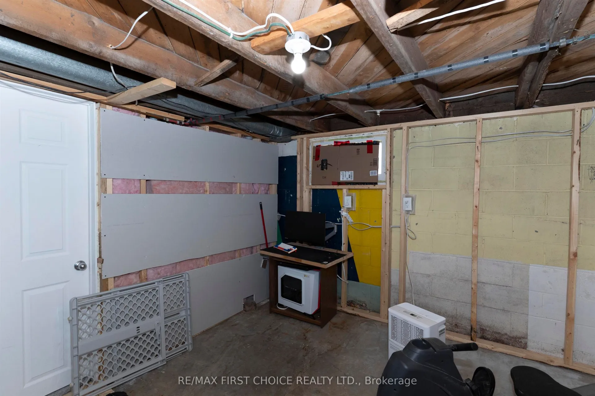 Photo 35 of 76 Algonquin Avenue S, Thunder Bay, Forest Park — HOMEH