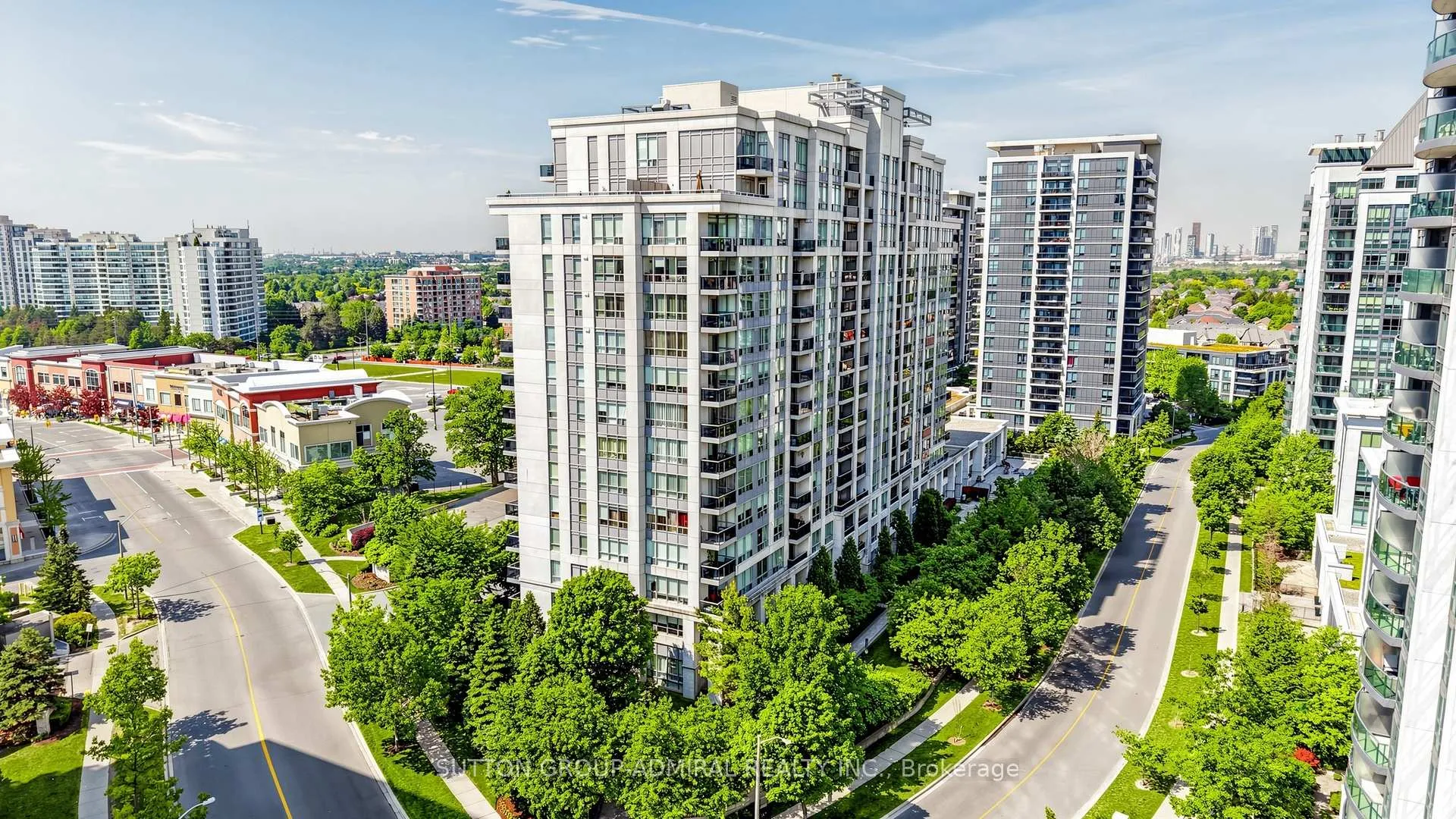 Photo 32 of Unit 811, 50 Disera Drive, Vaughan, Beverley Glen — HOMEH