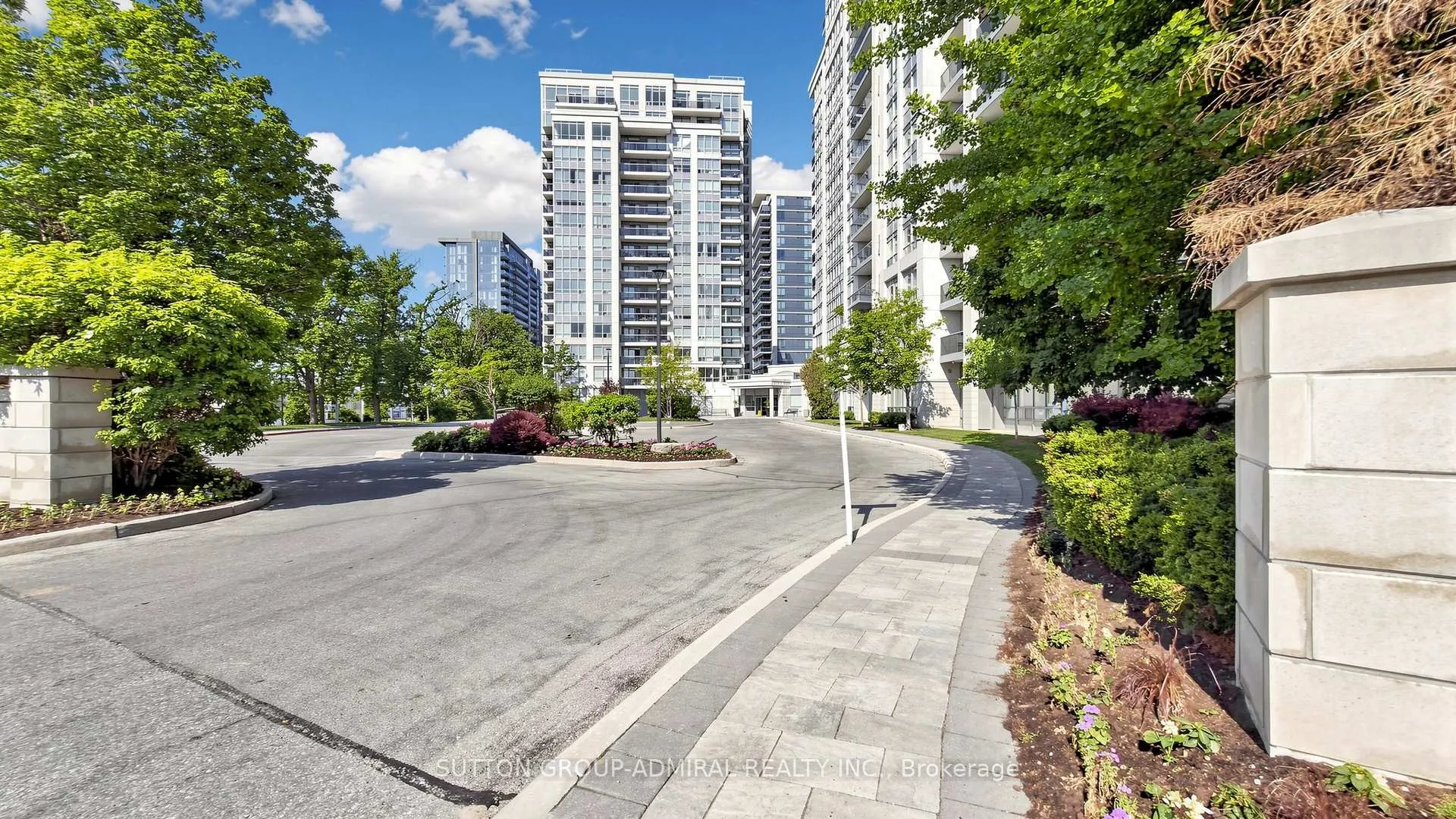 Photo 36 of Unit 811, 50 Disera Drive, Vaughan, Beverley Glen — HOMEH