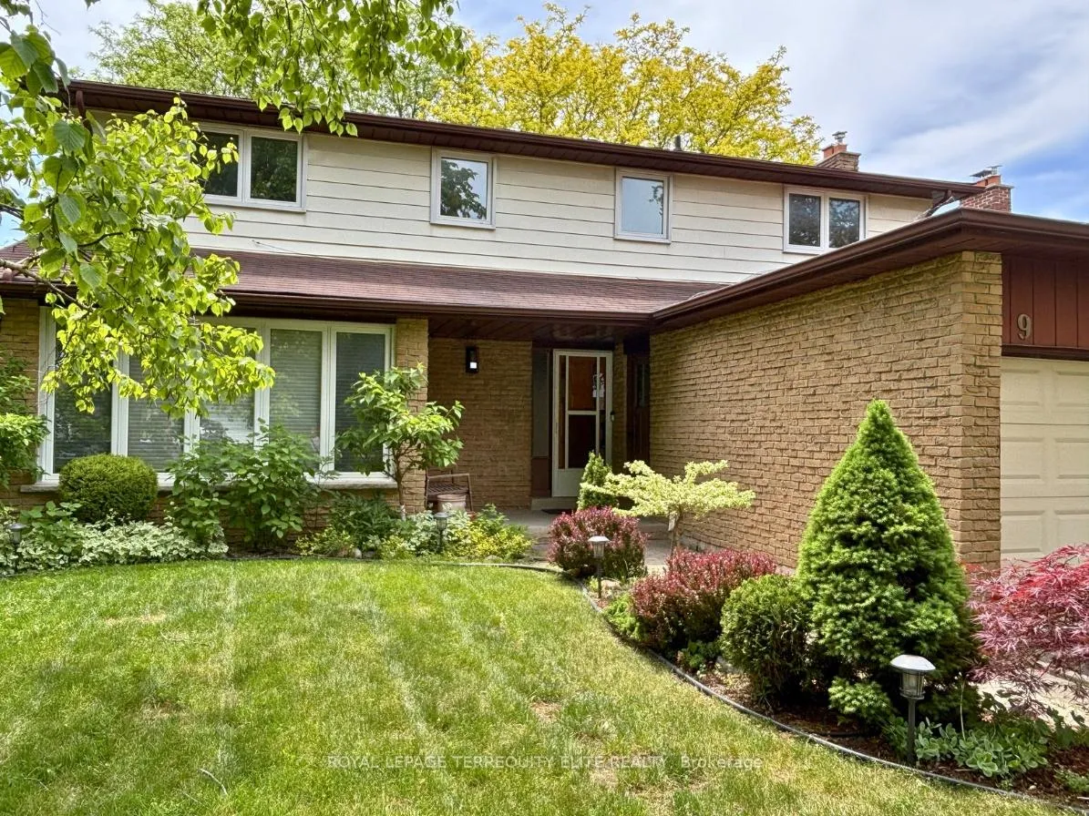 Photo 3 of 9 Banquo Road, Markham, Royal Orchard — HOMEH