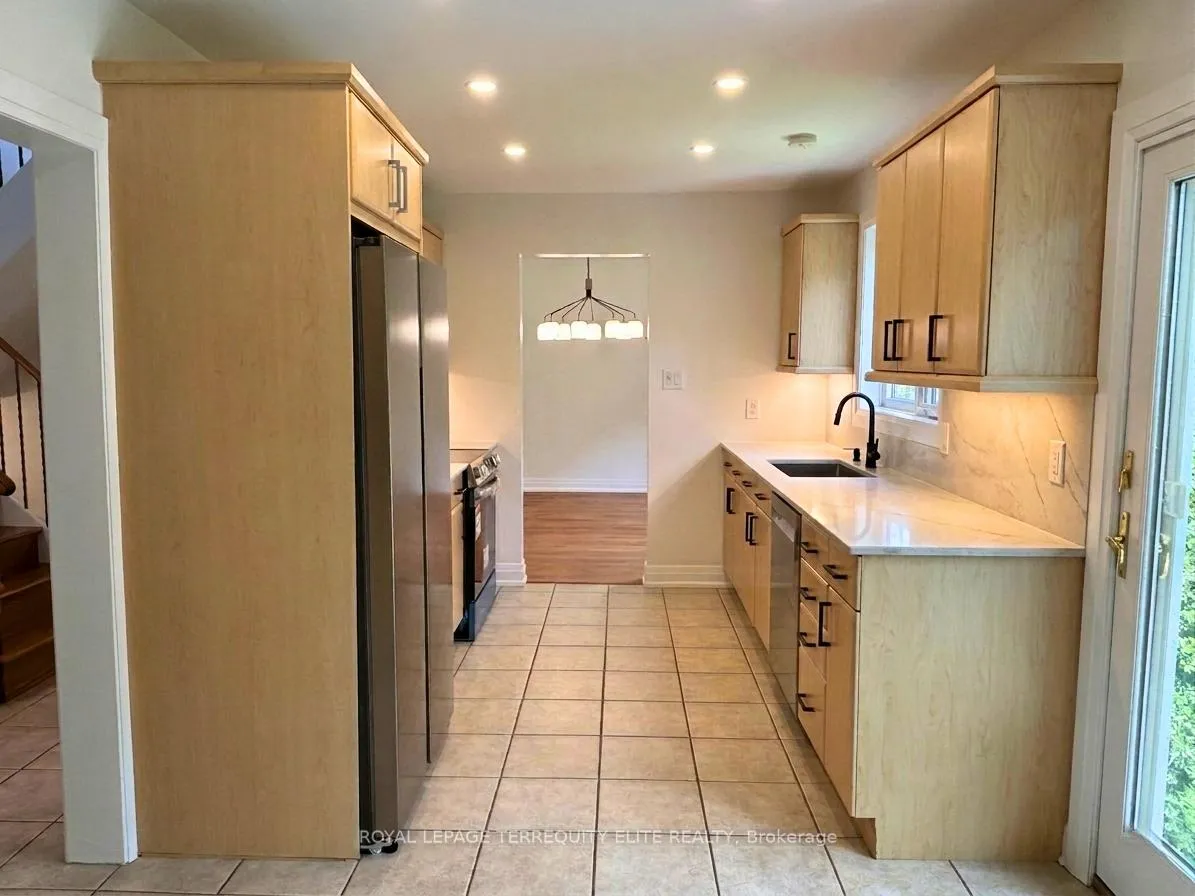 Photo 10 of 9 Banquo Road, Markham, Royal Orchard — HOMEH