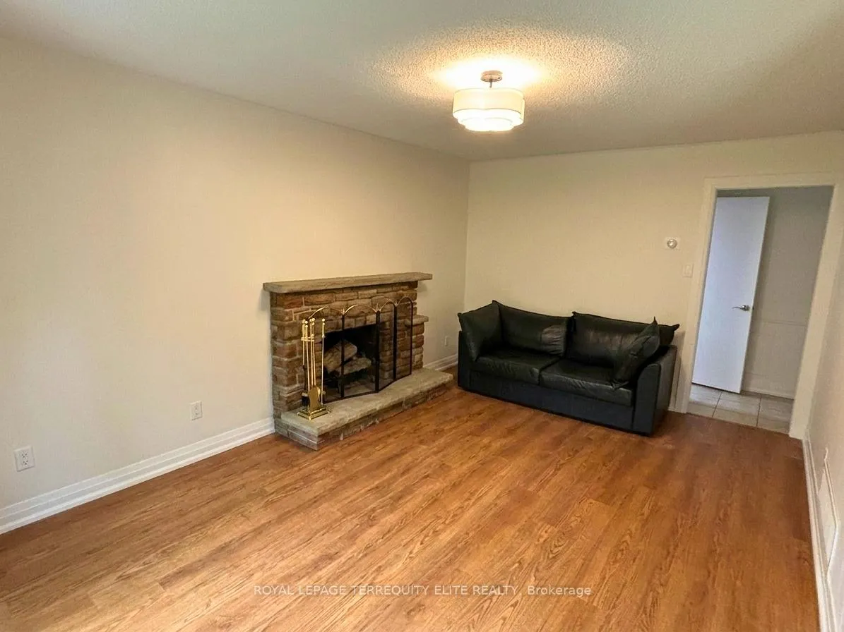 Photo 13 of 9 Banquo Road, Markham, Royal Orchard — HOMEH