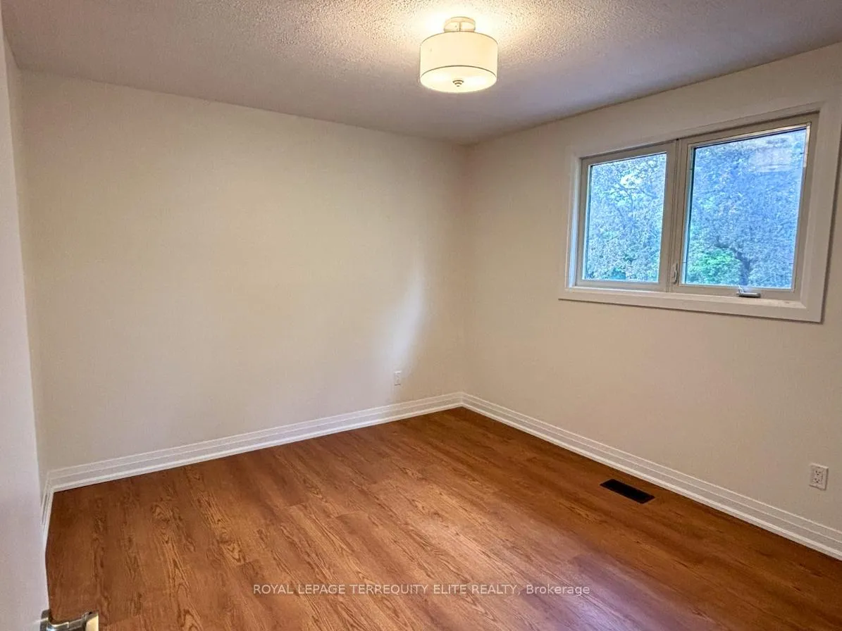 Photo 31 of 9 Banquo Road, Markham, Royal Orchard — HOMEH