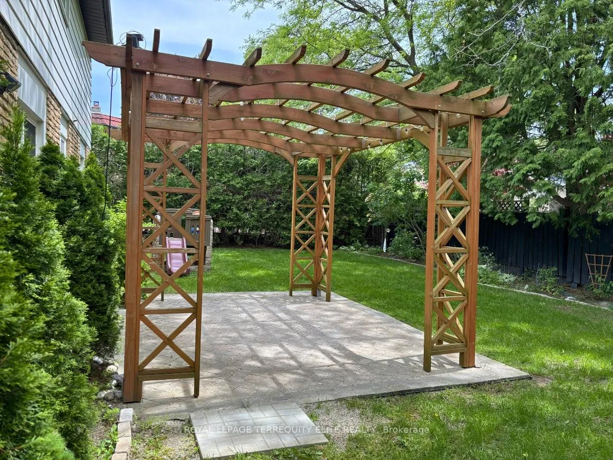 Photo 39 of 9 Banquo Road, Markham, Royal Orchard — HOMEH