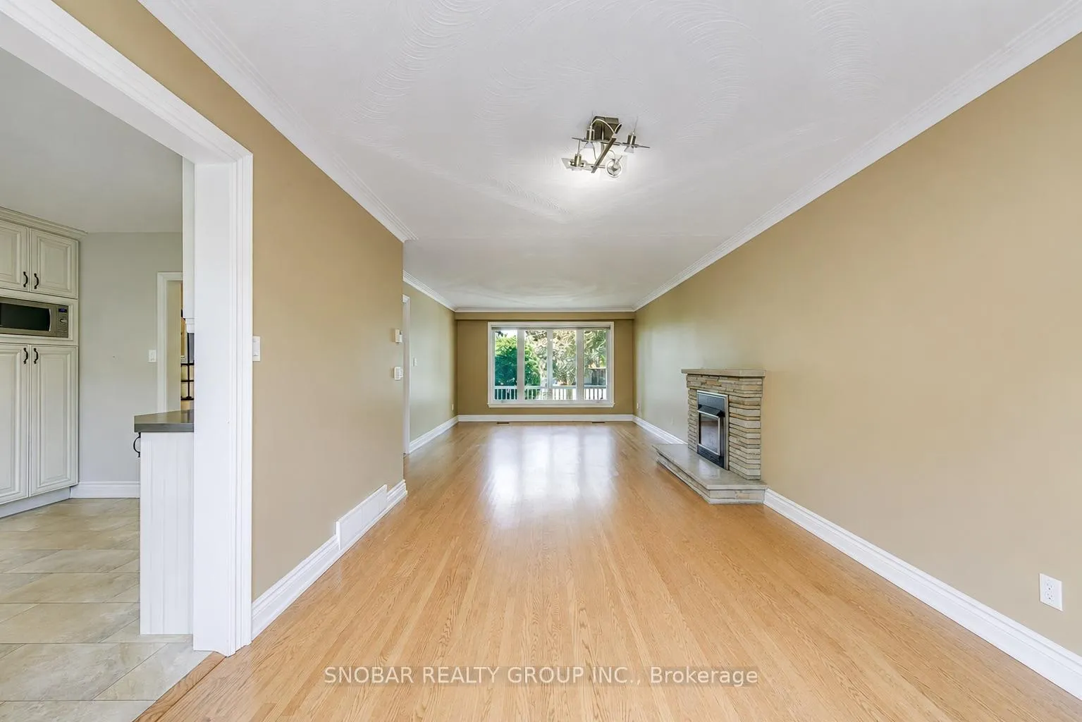 Photo 4 of 42 Norgrove Crescent, Etobicoke, Willowridge-Martingrove-Richview — HOMEH