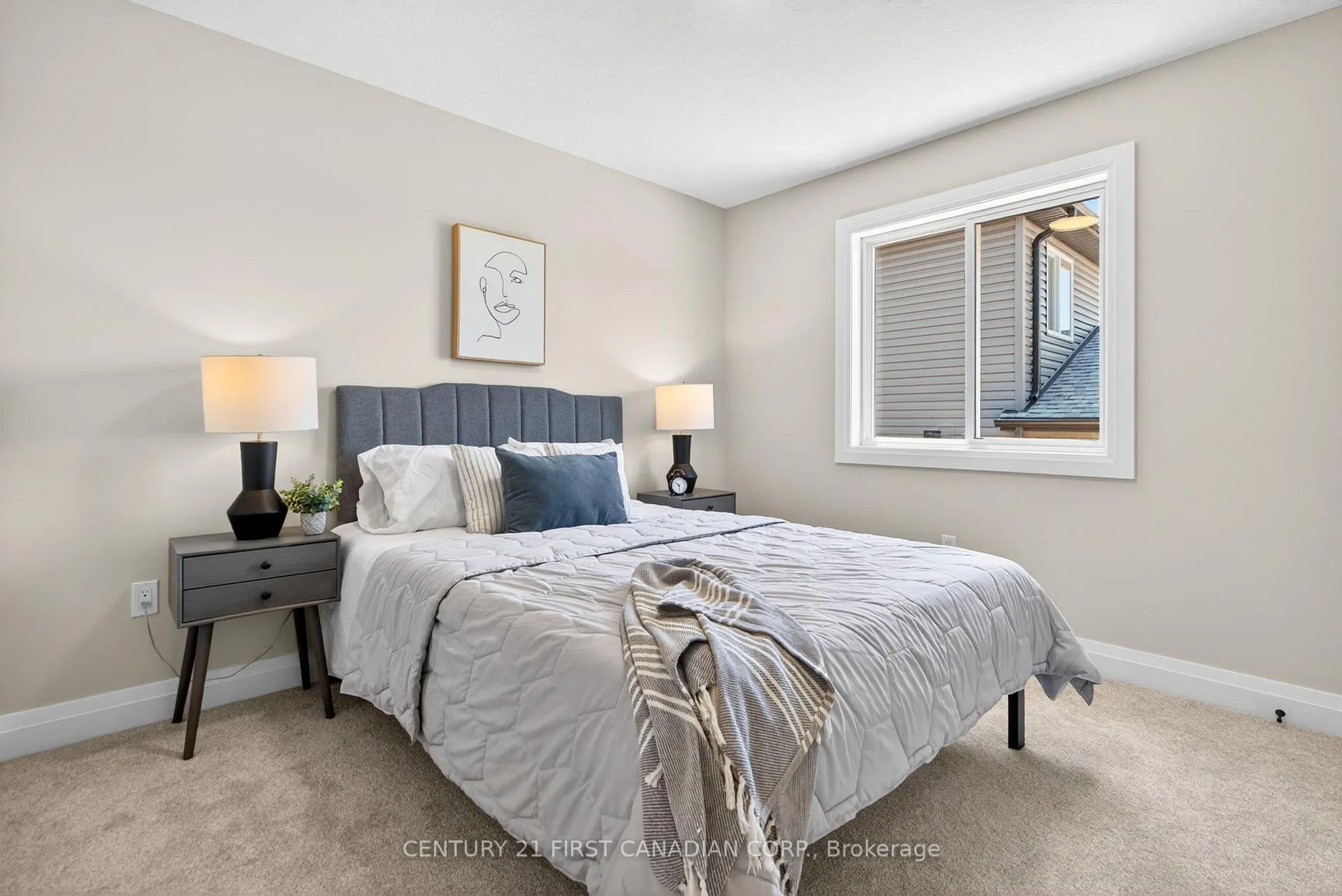 Photo 14 of 11 Postma Crescent, North Middlesex, Ailsa Craig — HOMEH