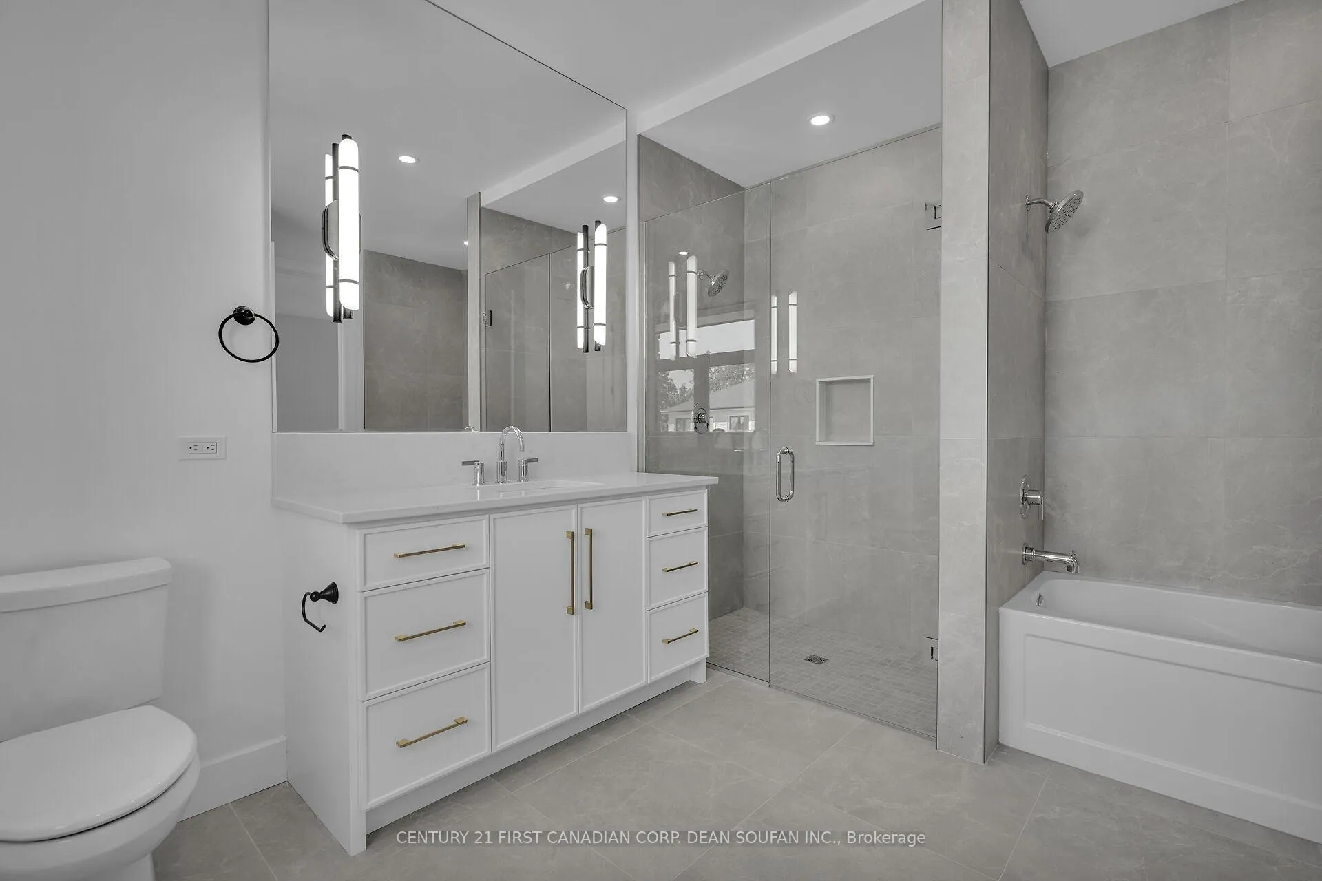 Photo 31 of Unit 13, 720 Apricot Drive, London, South K — HOMEH
