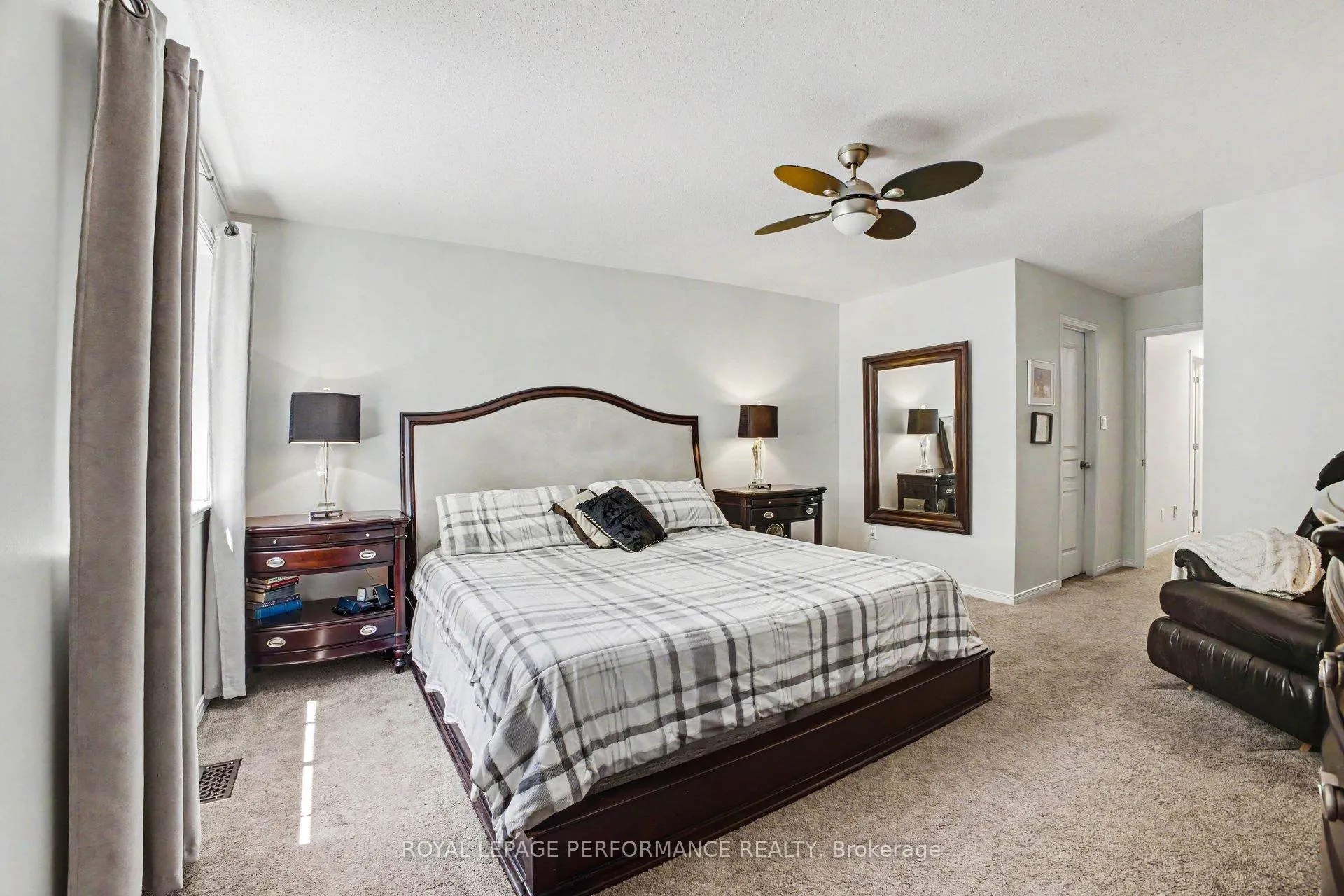 Photo 18 of 122 Rustwood Private, Ottawa, Barrhaven - Stonebridge — HOMEH
